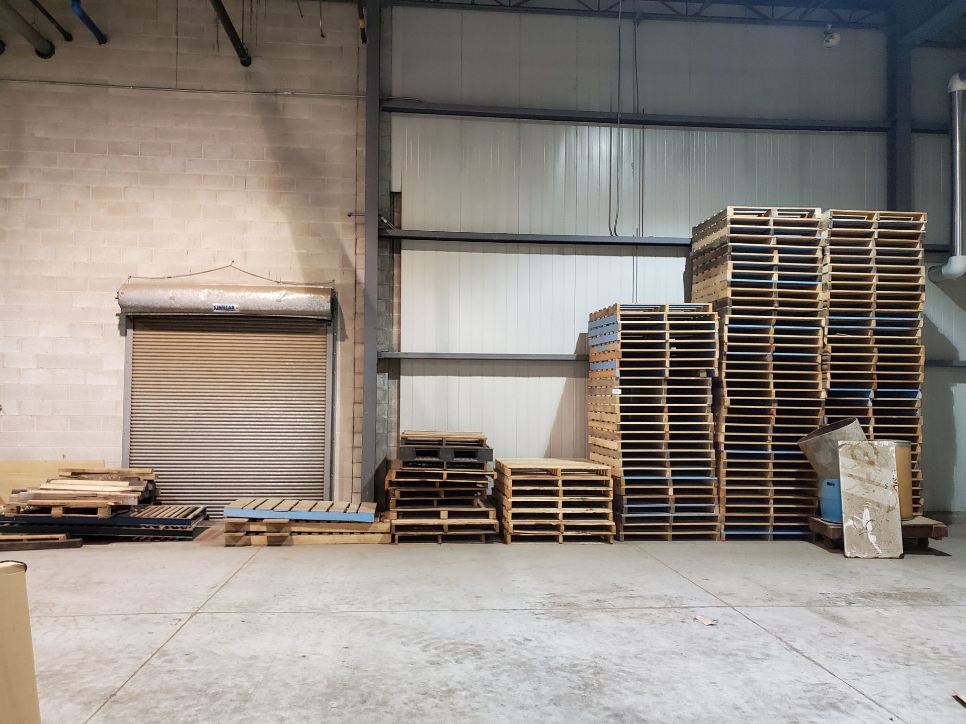 Lot of Assorted Pallets