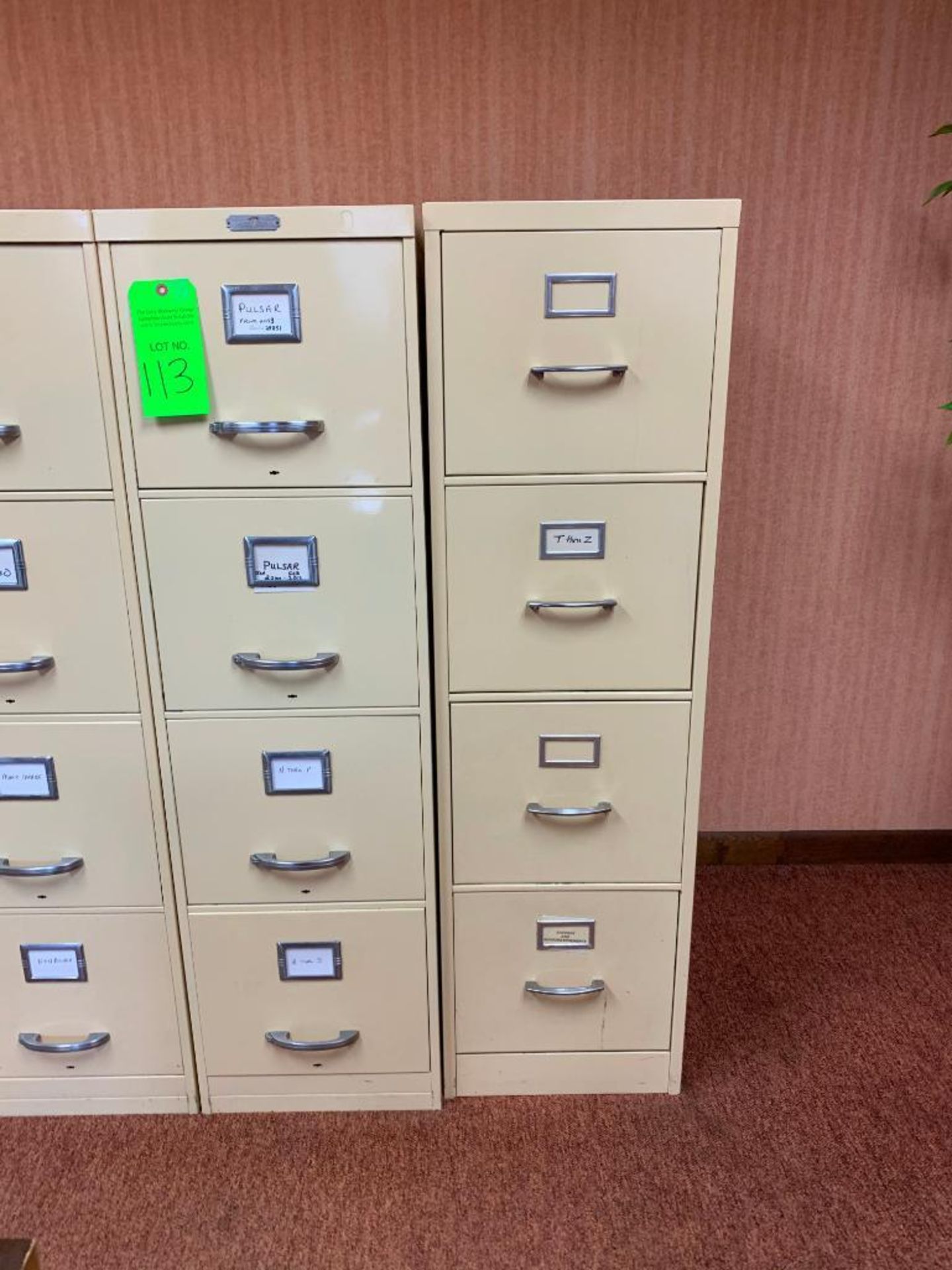 Lot of 2 filing cabinets