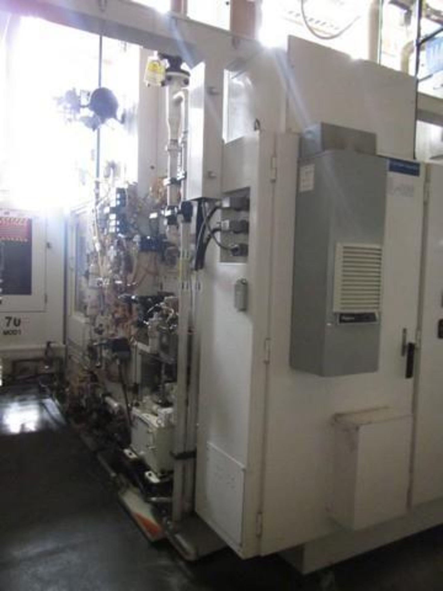 Horizontal CNC Machining Center - Image 5 of 12