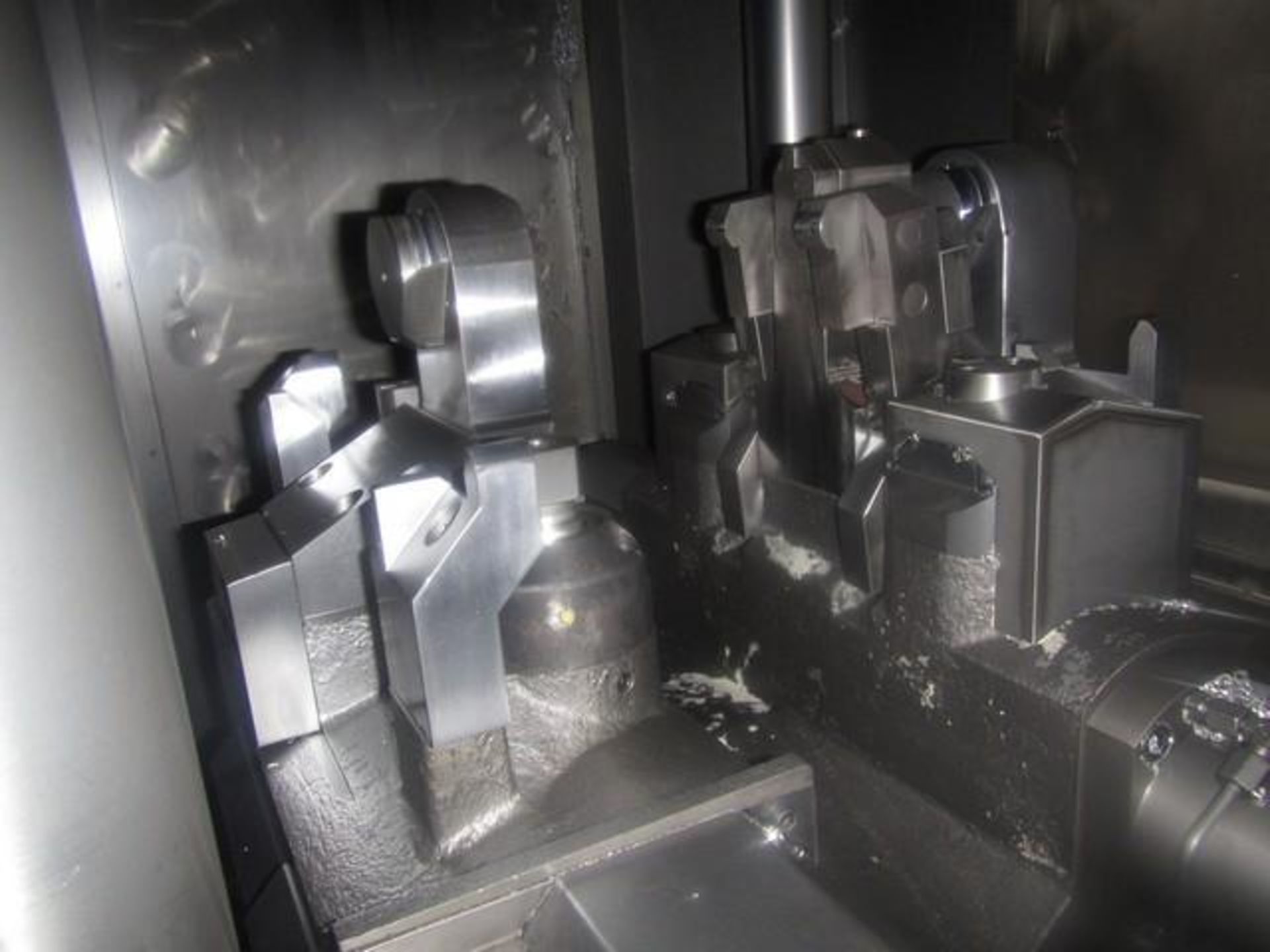 Horizontal CNC Machining Center - Image 13 of 19