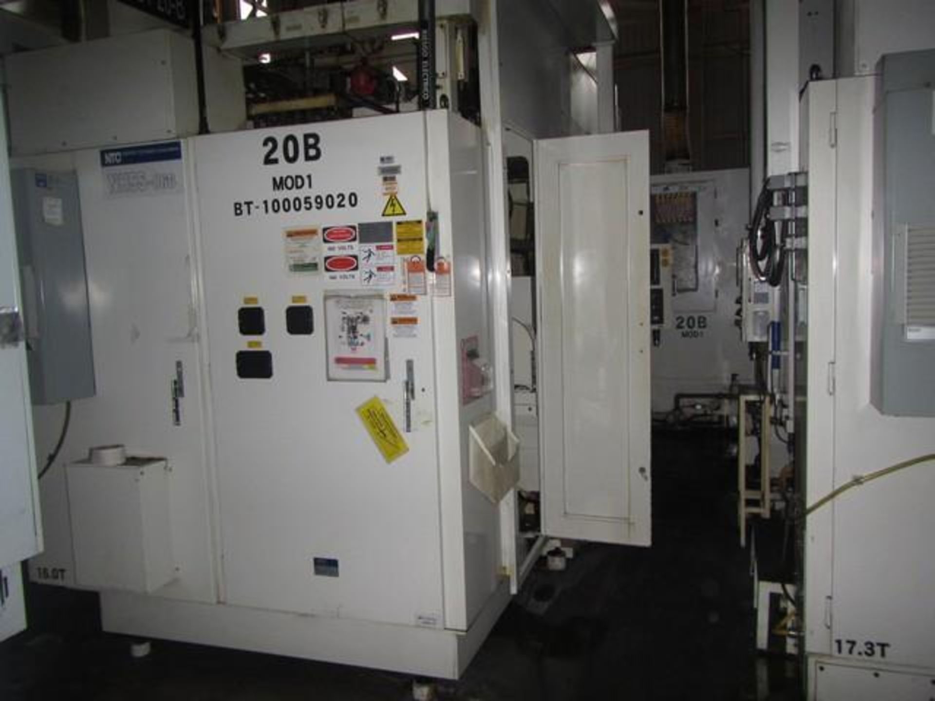 Horizontal CNC Machining Center - Image 2 of 21