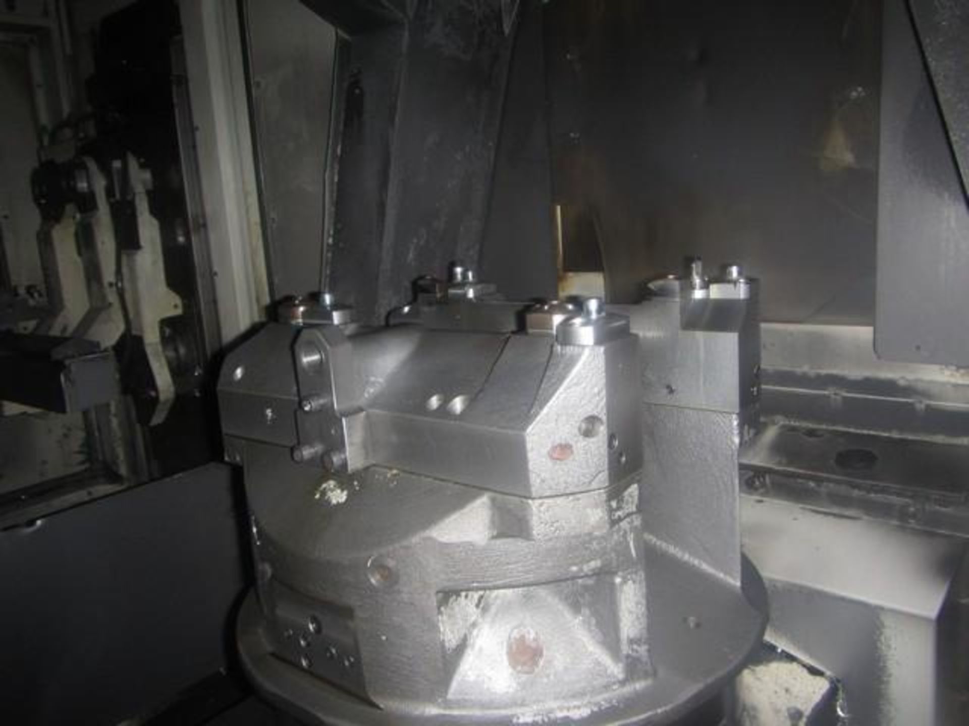 Horizontal CNC Machining Center - Image 9 of 17