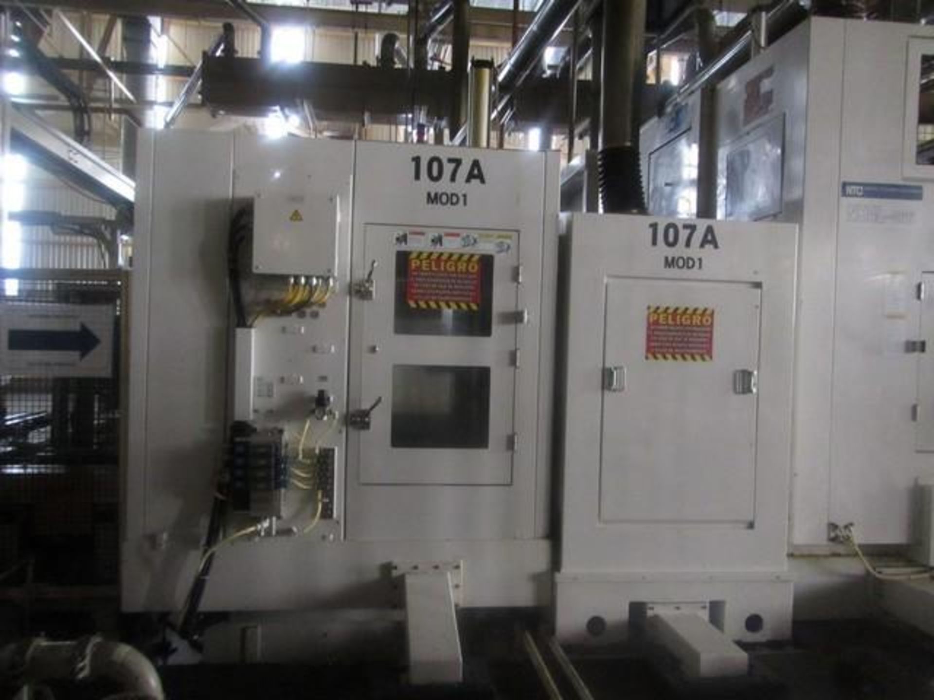 Horizontal CNC Machining Center - Image 3 of 17