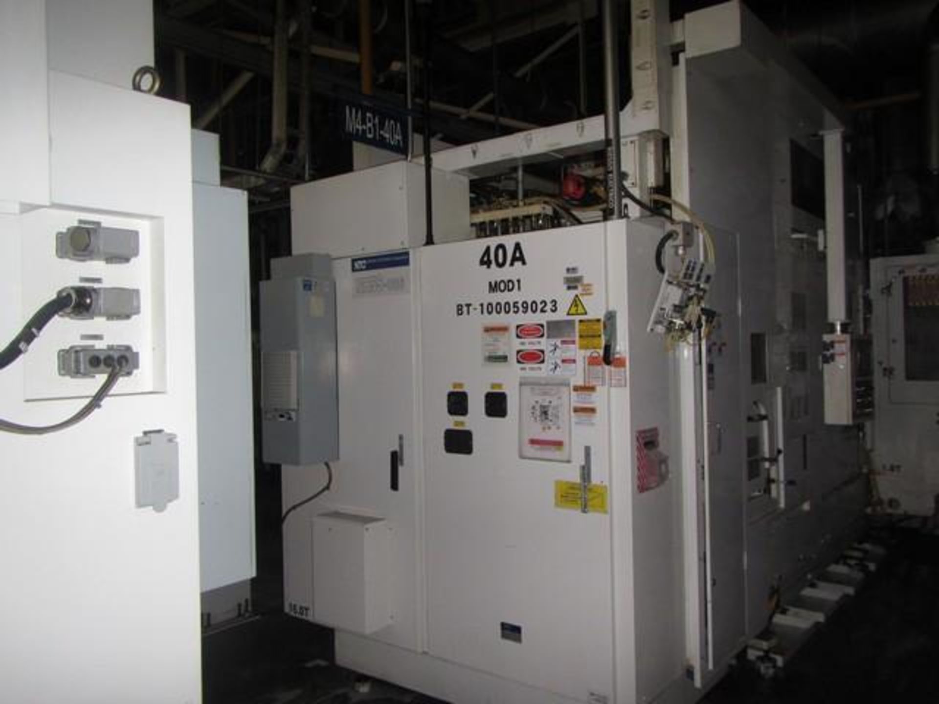 Horizontal CNC Machining Center - Image 2 of 15