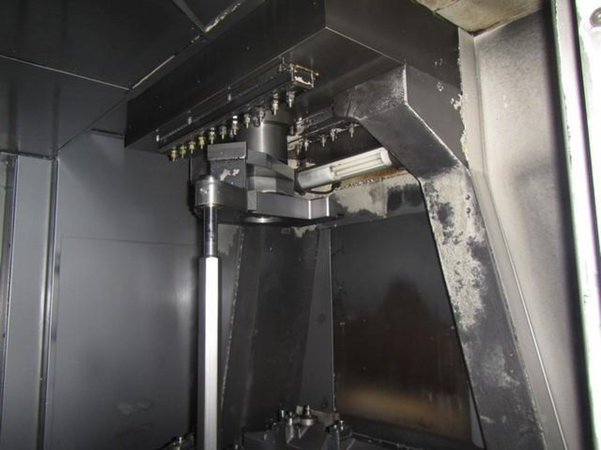 Horizontal CNC Machining Center - Image 15 of 19