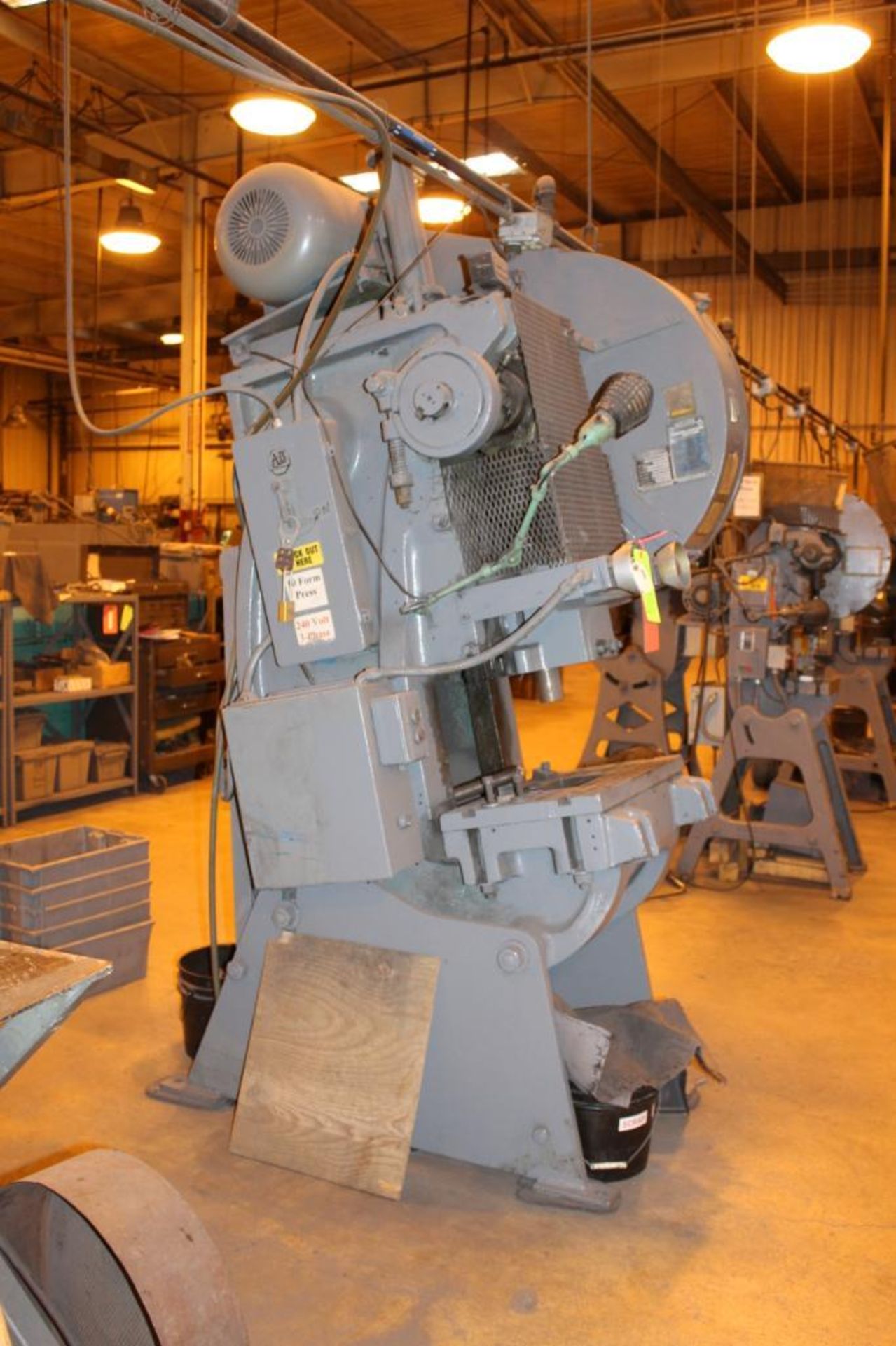 Niagara 32 Ton OBI Punch Press - Image 3 of 6