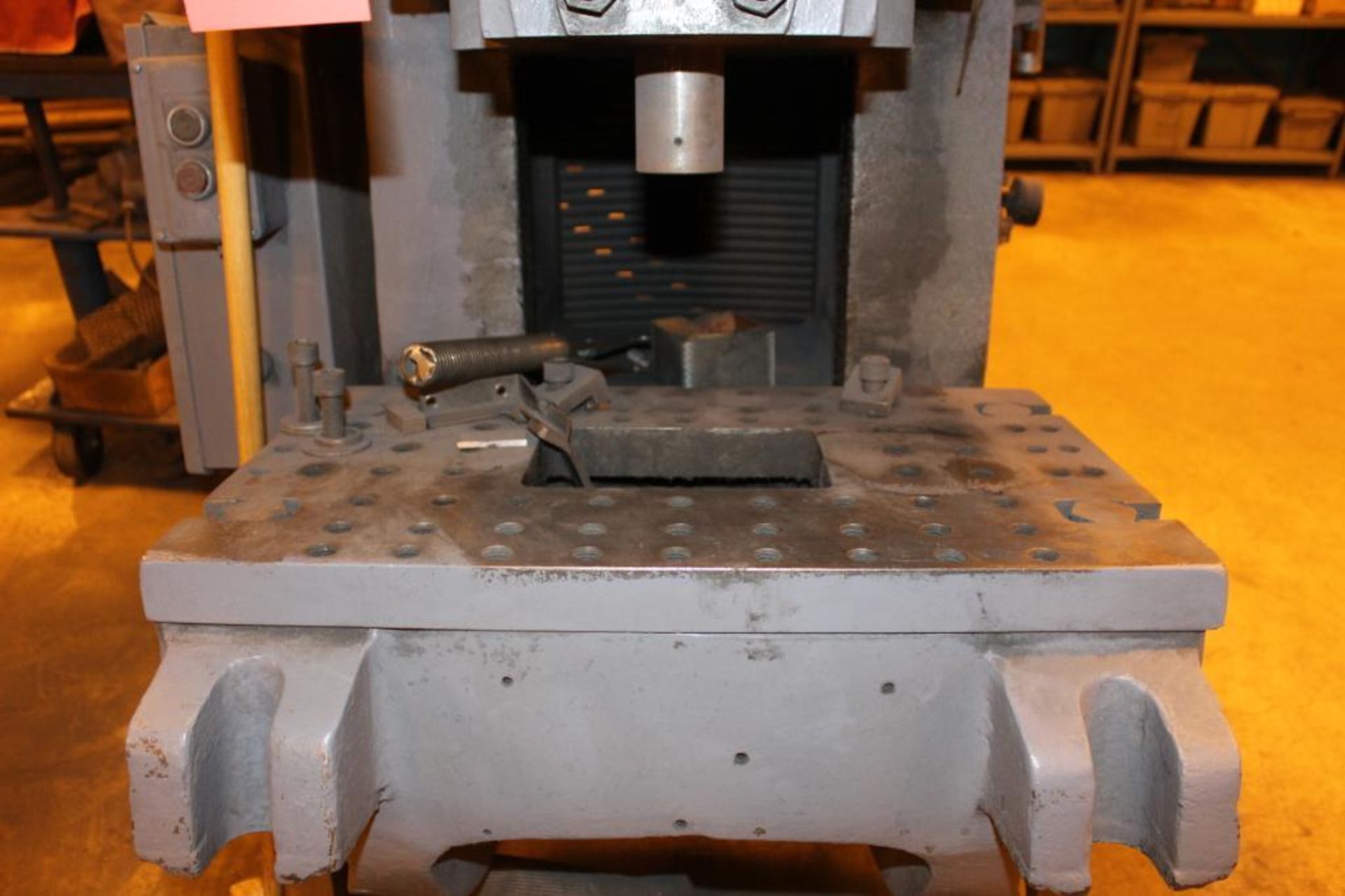 Niagara 32 Ton OBI Punch Press - Image 2 of 6