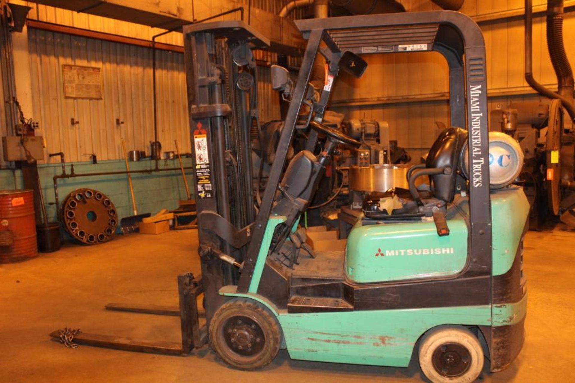 Mitsubishi Model FGC15K Forklift - Image 5 of 9