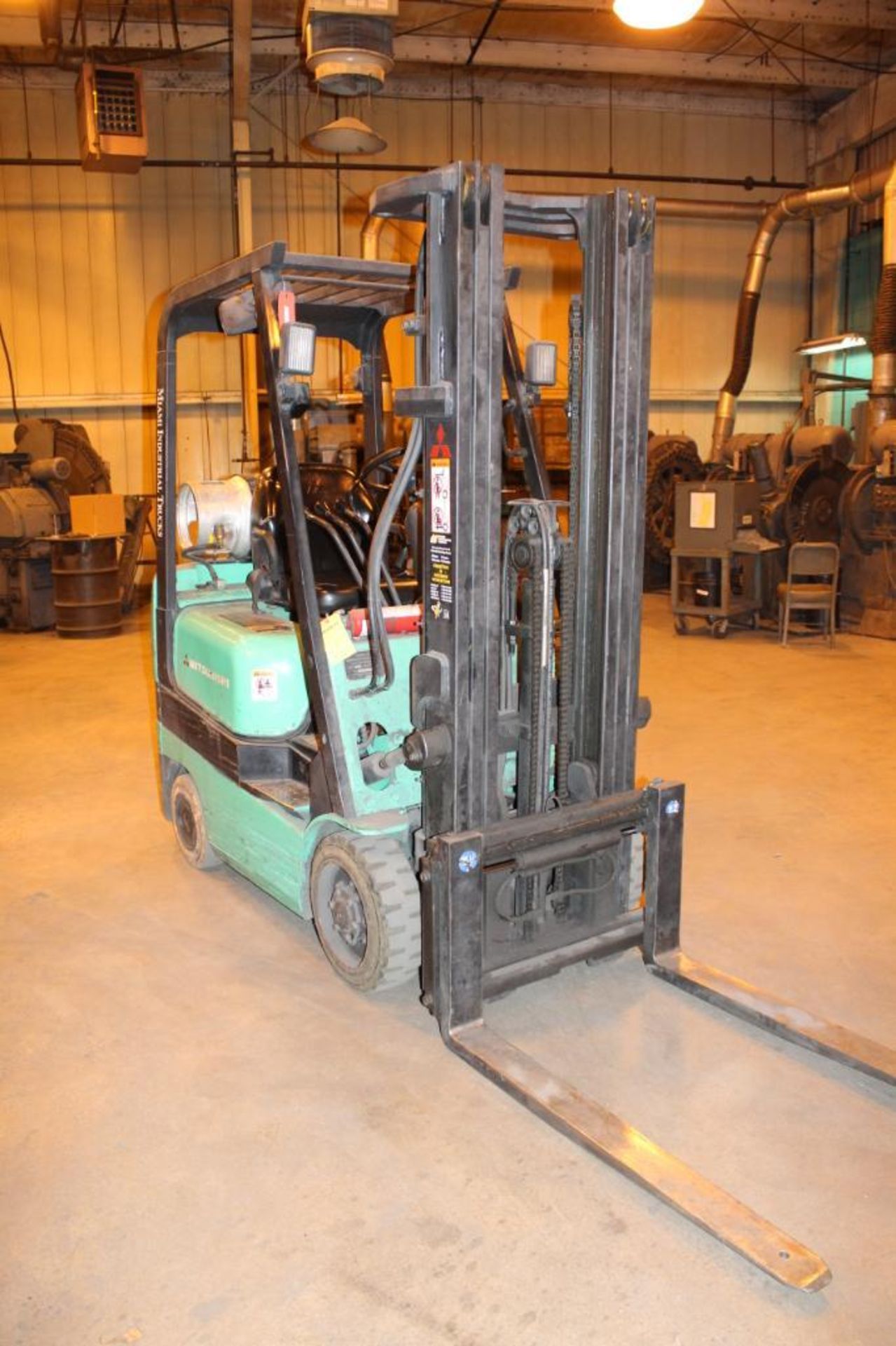 Mitsubishi Model FGC15K Forklift