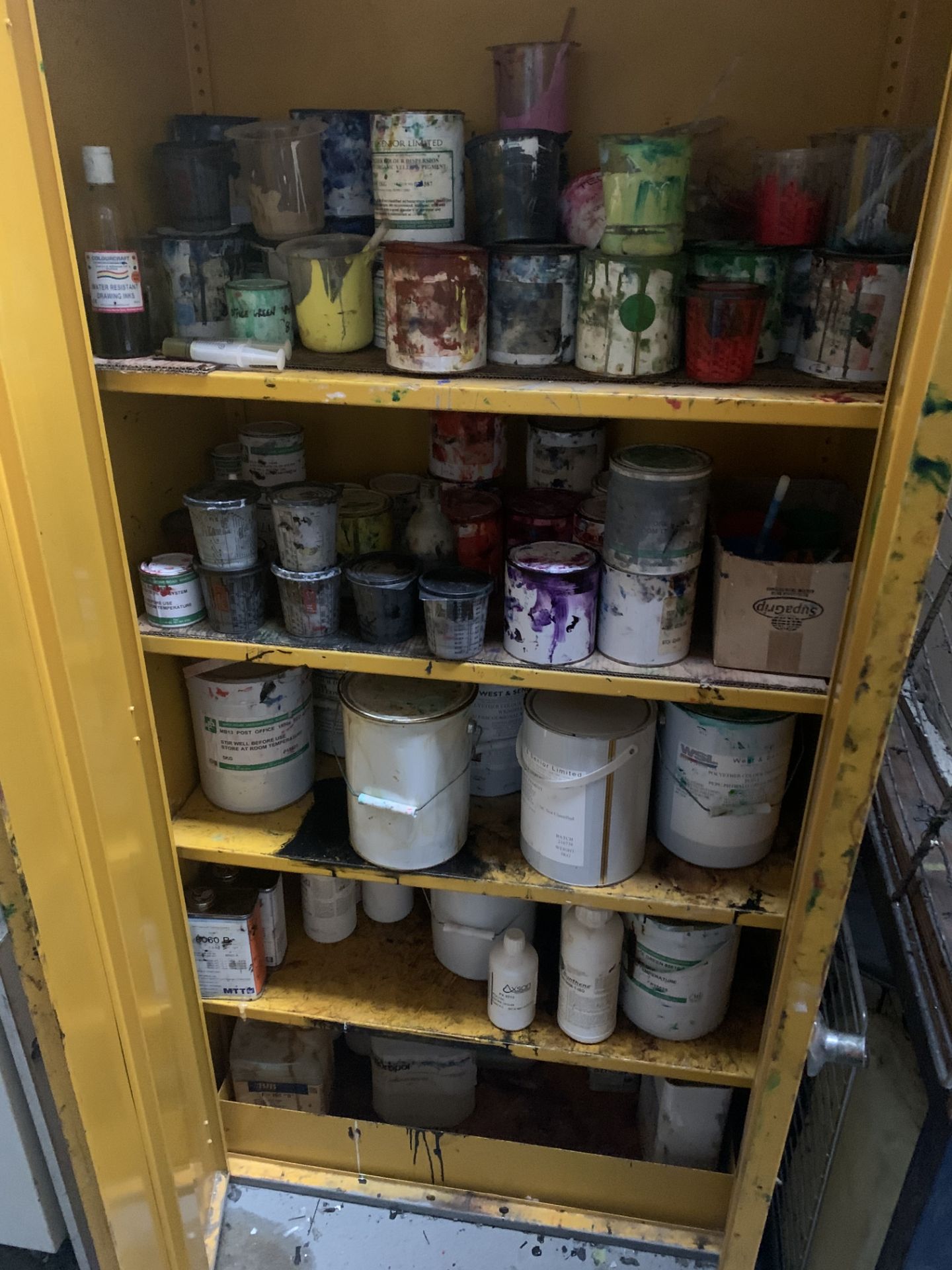 METAL CUPBOARD including CONTENTS to include various part tins paints and pigments - Image 2 of 2