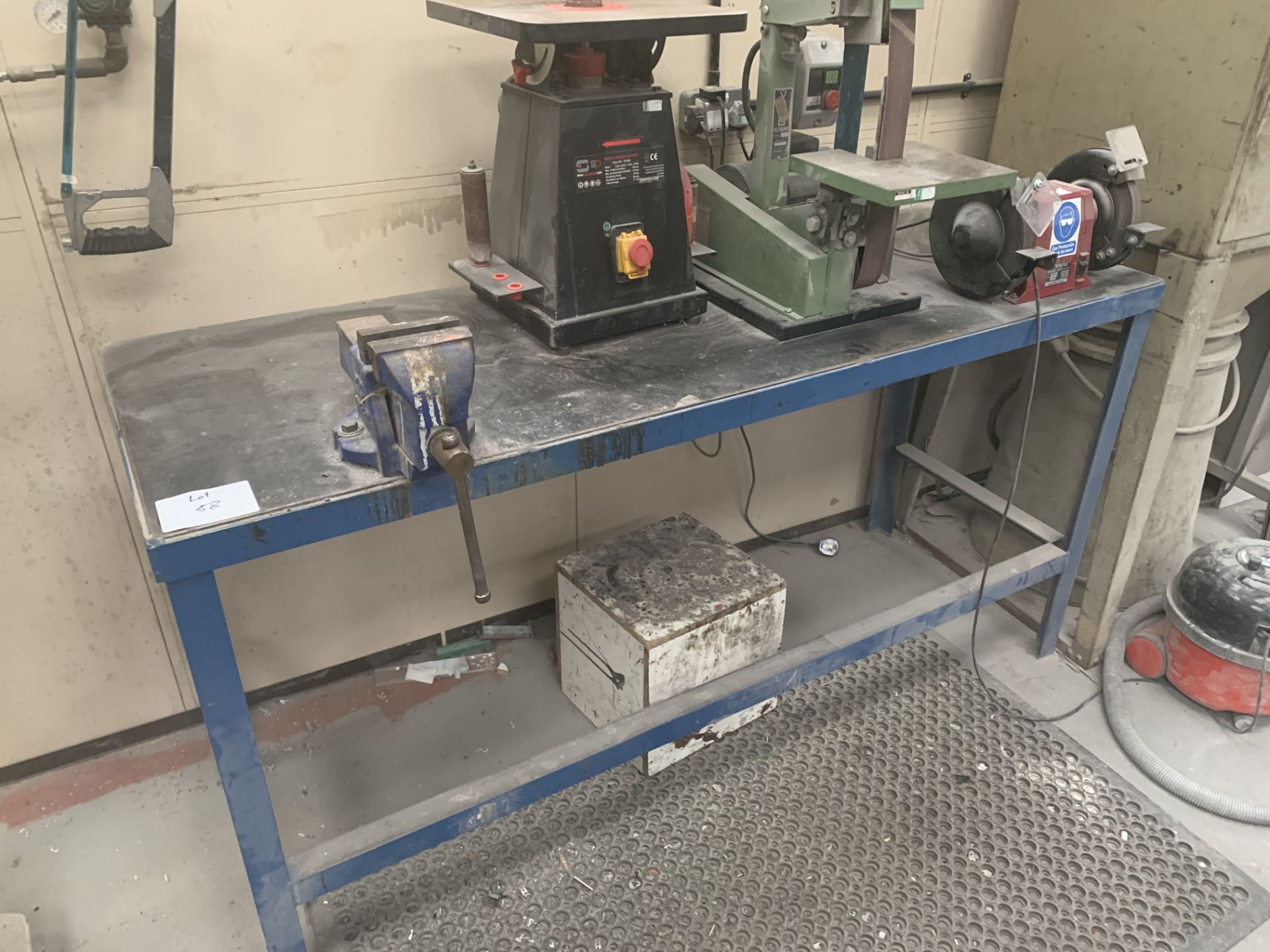 WORKBENCH with VICE 1800 x 620mm