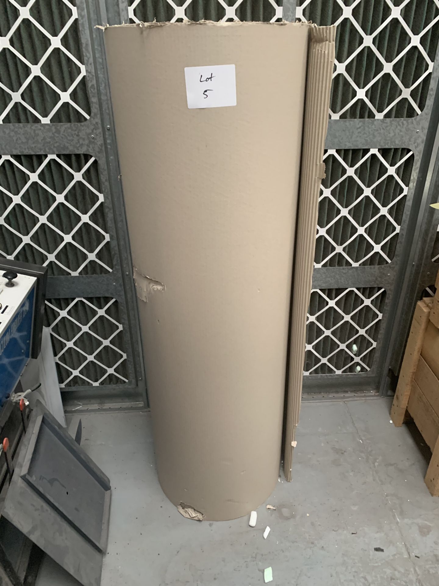 Large roll of CARDBOARD PACKAGING