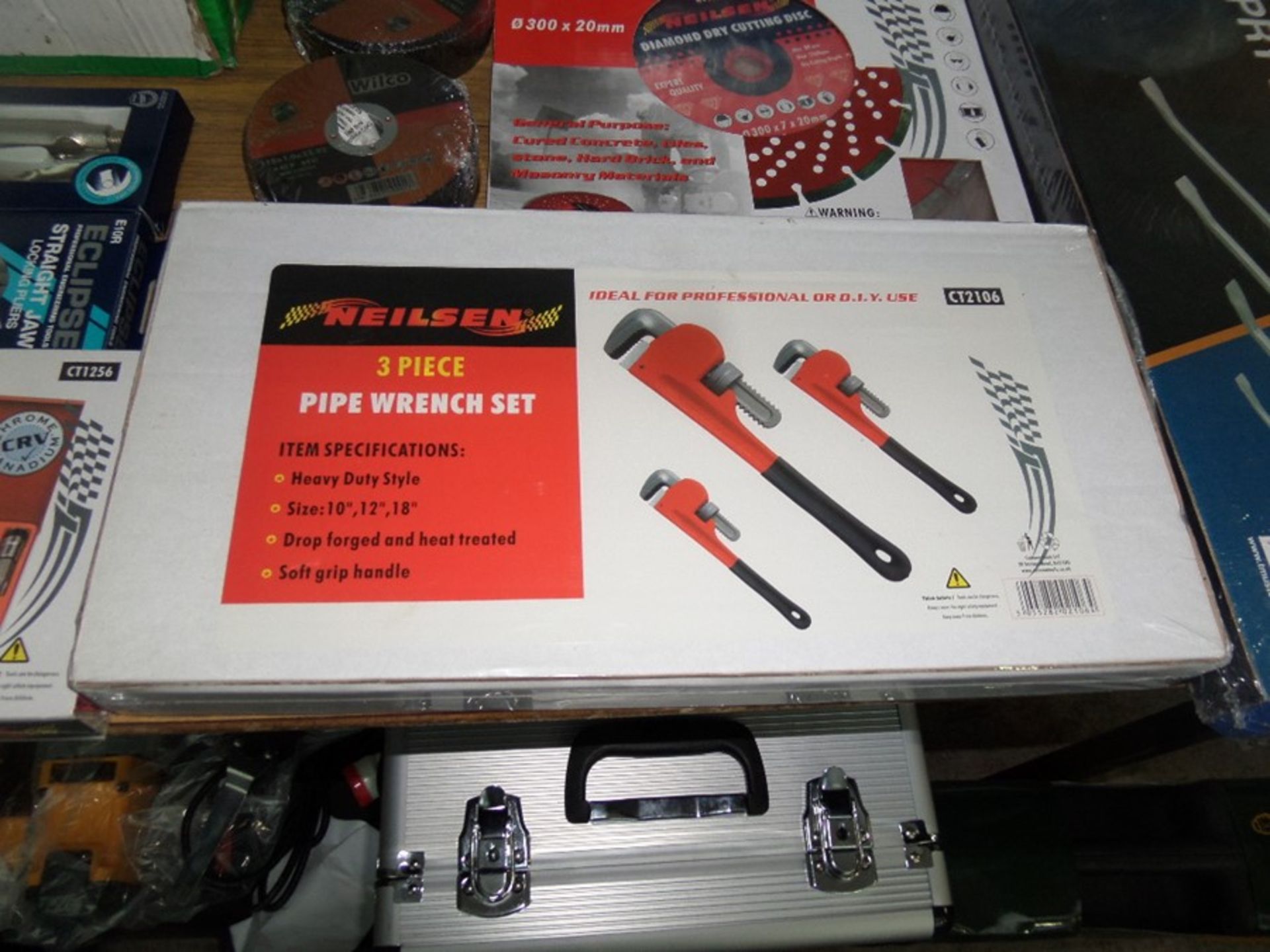 NEW 3 PIECE PIPE WRENCH SET