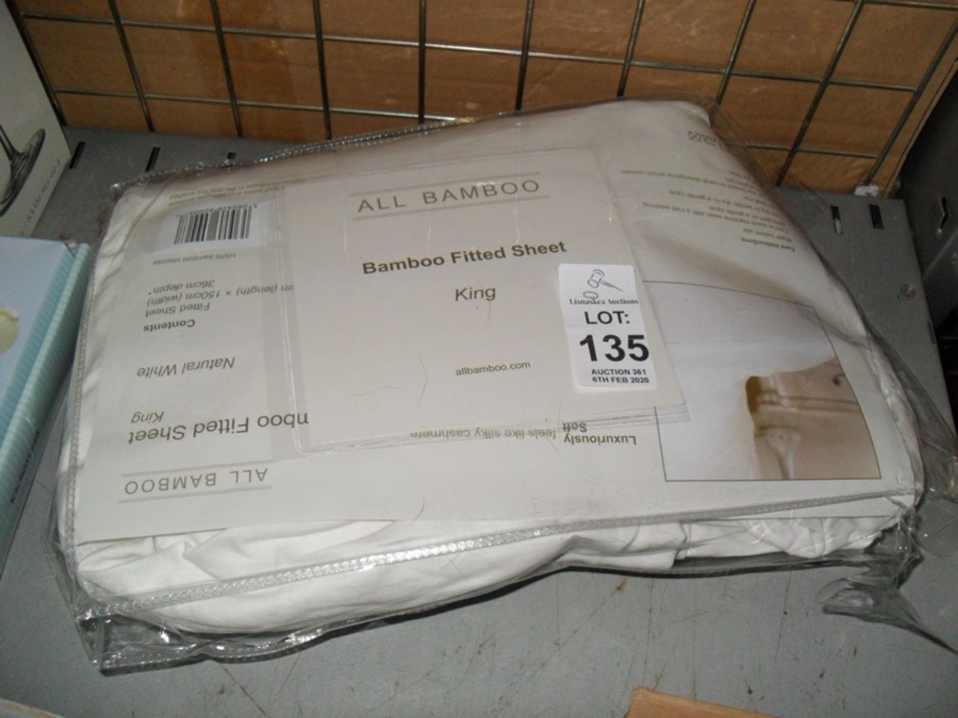 KING SIZE BAMBOO FITTED SHEET (EX-SHOP DISPLAY)