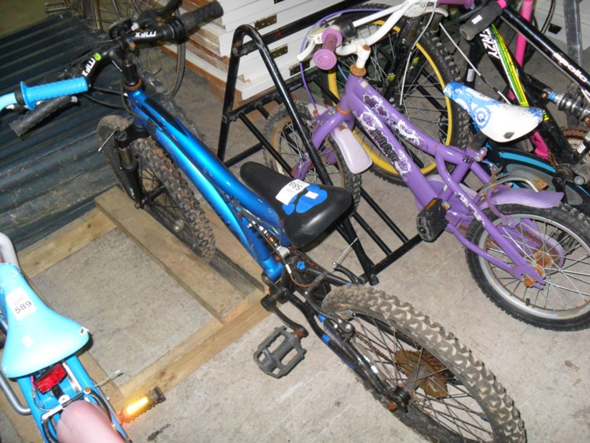 BOYS MOUNTAIN BIKE (SHIMANO)