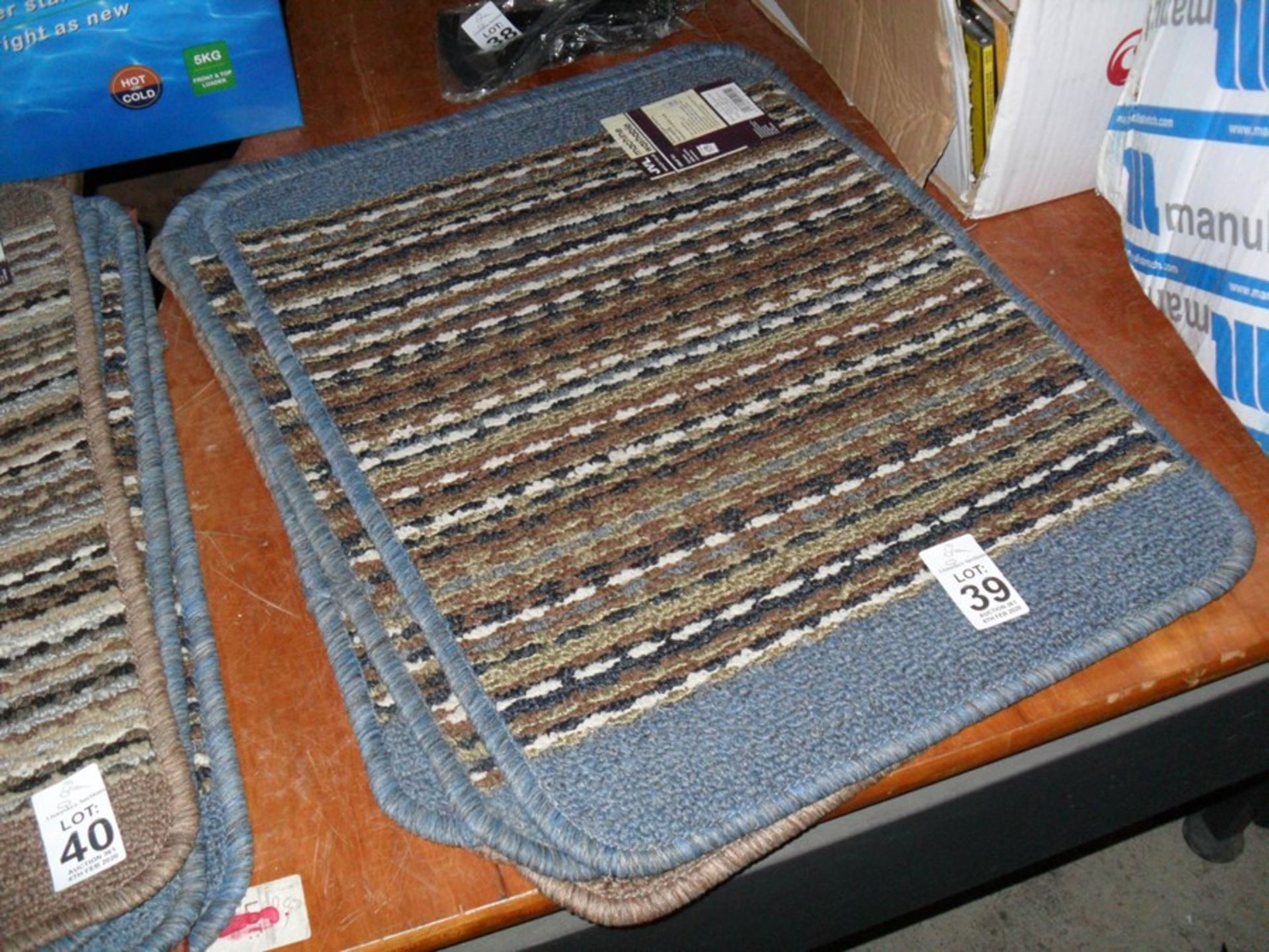 5 MACHINE WASHABLE MATS