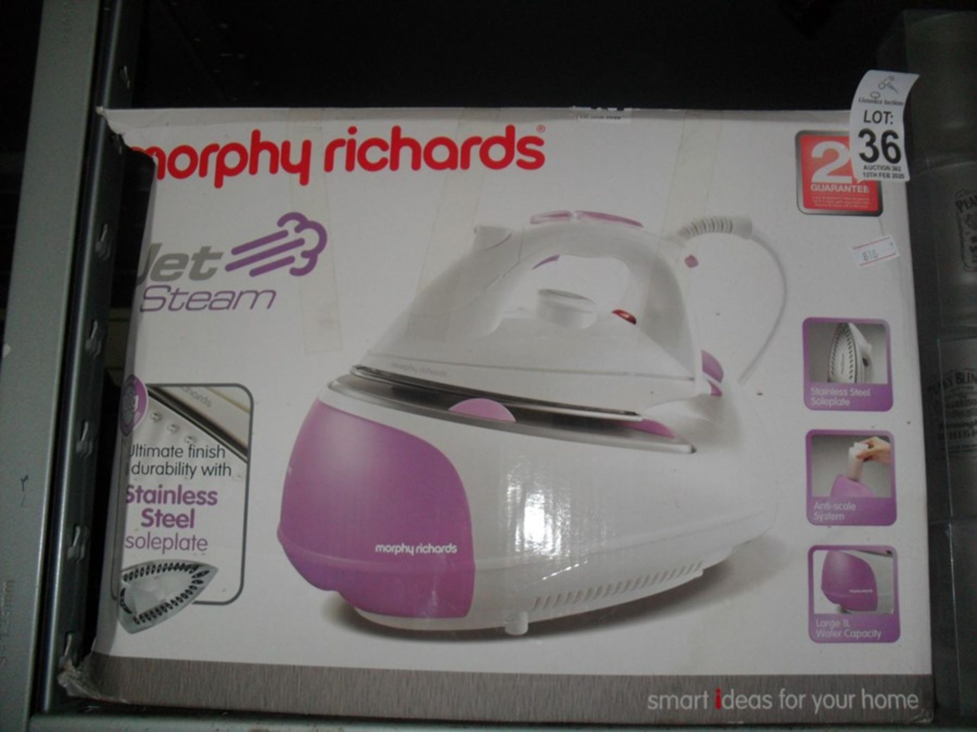 BOXED MORPHY RICHARDS STEAM IRON