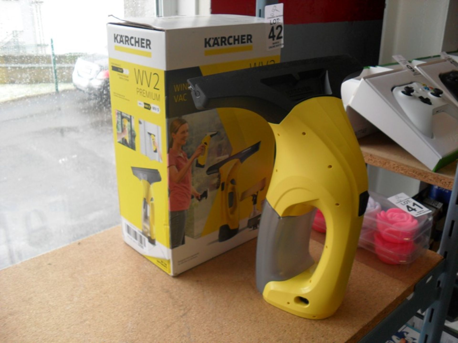 KARCHER WV2 WINDOW VAC (WORKING) (DISPLAY MODEL)