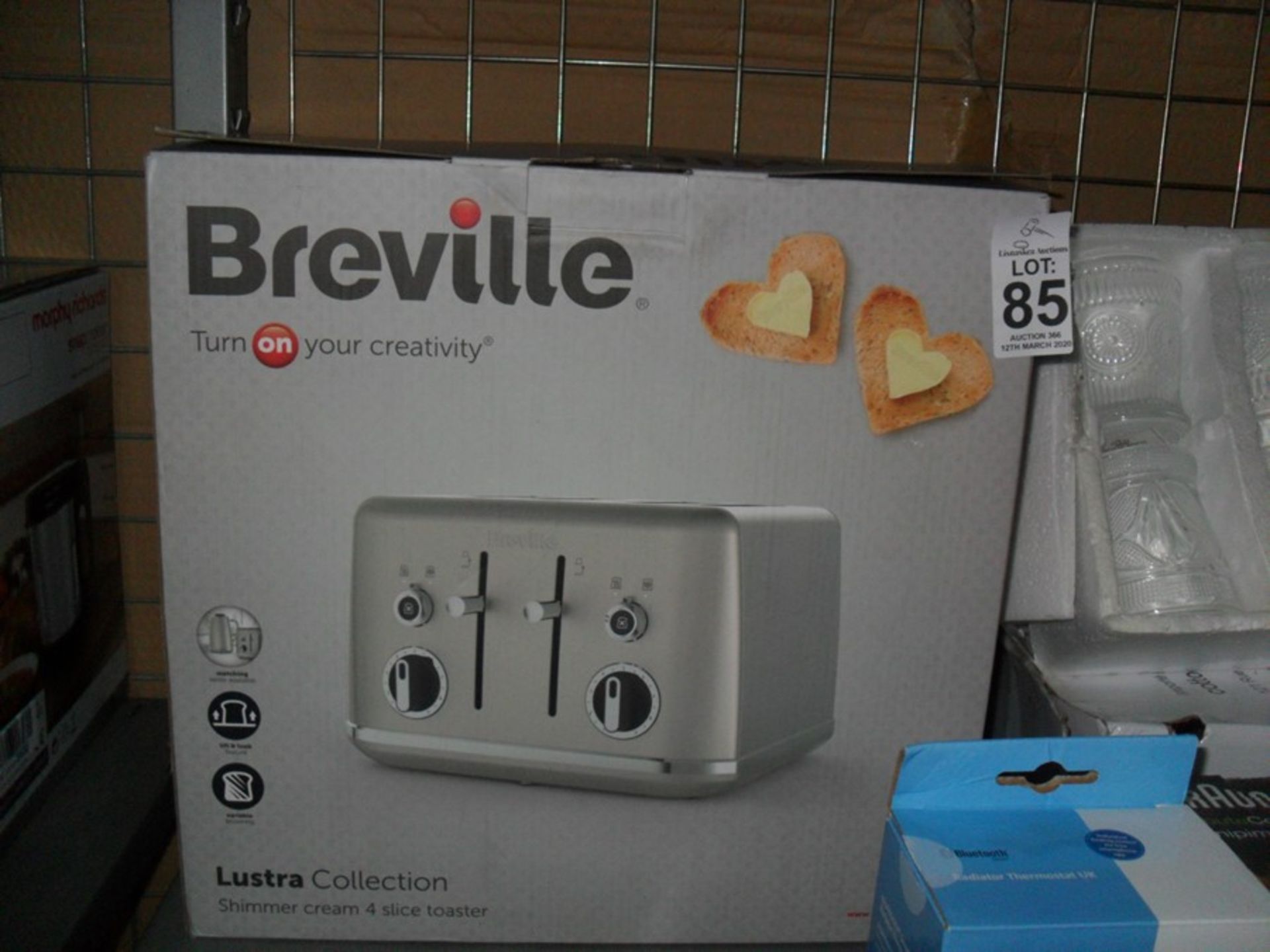 BREVILLE LUSTRA COLLECTION 4 SLICE TOASTER (SHOP CLEARANCE)