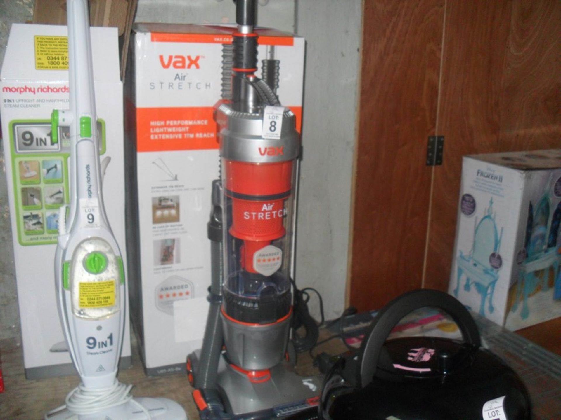 VAX AIR STRETCH UPRIGHT VACUUM CLEANER (SHOP CLEARANCE)