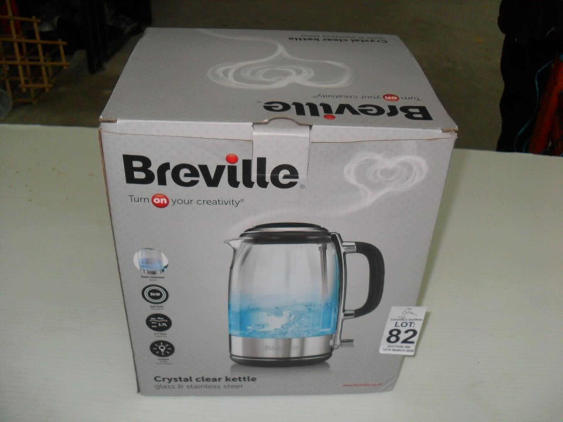 BREVILLE CRYSTAL CLEAR KETTLE (SHOP CLEARANCE)