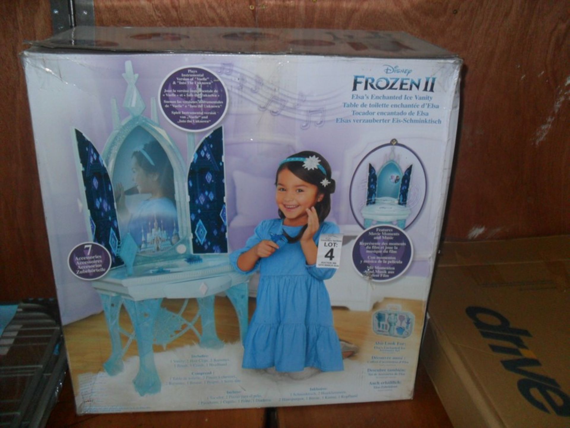 ELSA'S FROZEN VANITY TABLE BOXED (SHOP CLEARANCE)