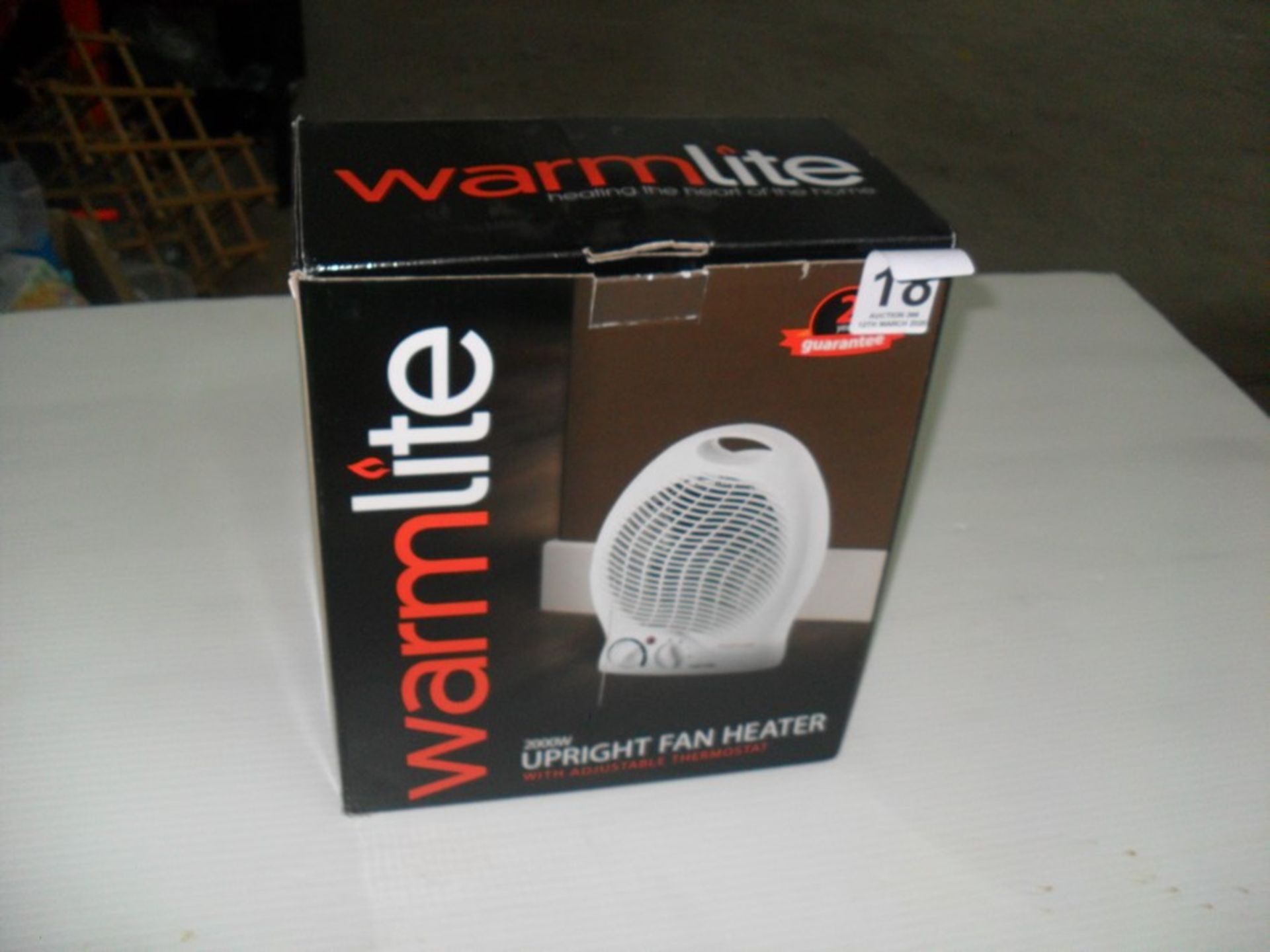 BOXED UPRIGHT FAN HEATER (SHOP CLEARANCE)