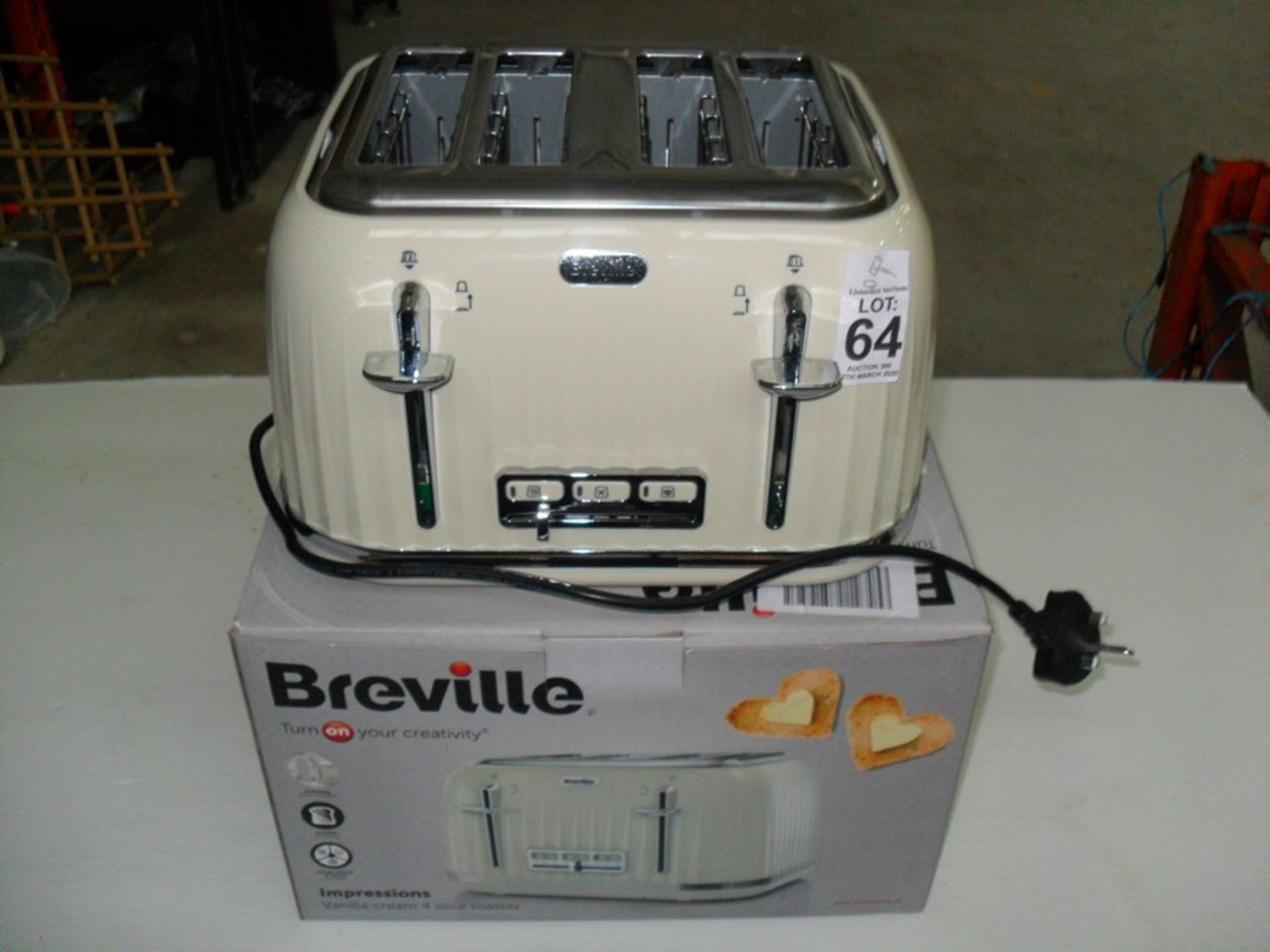 BREVILLE IMPRESSIONS 4 SLICE TOASTER (SHOP CLEARANCE)