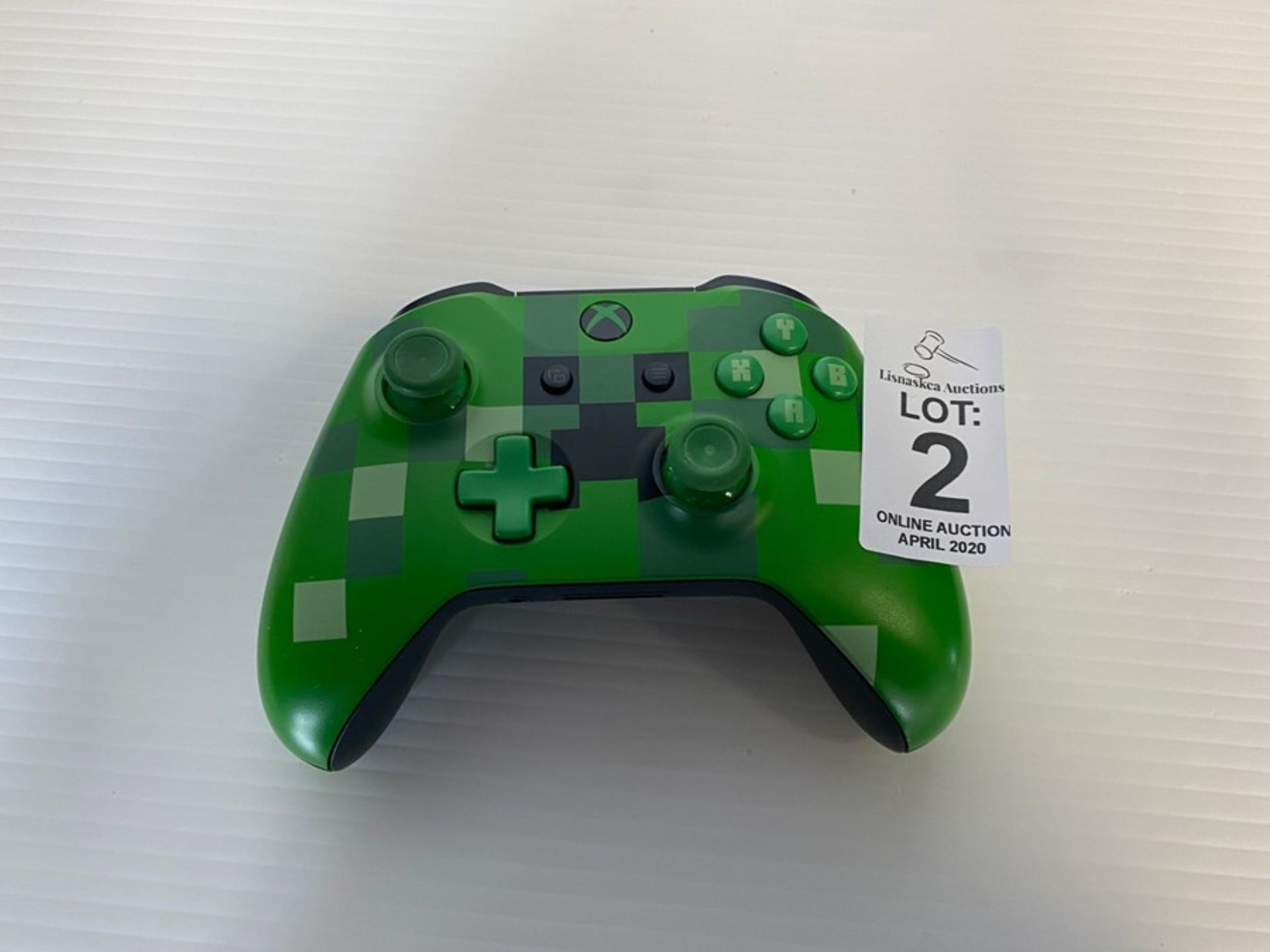 XBOX ONE WIRELESS CONTROLLER - MINECRAFT EDITION