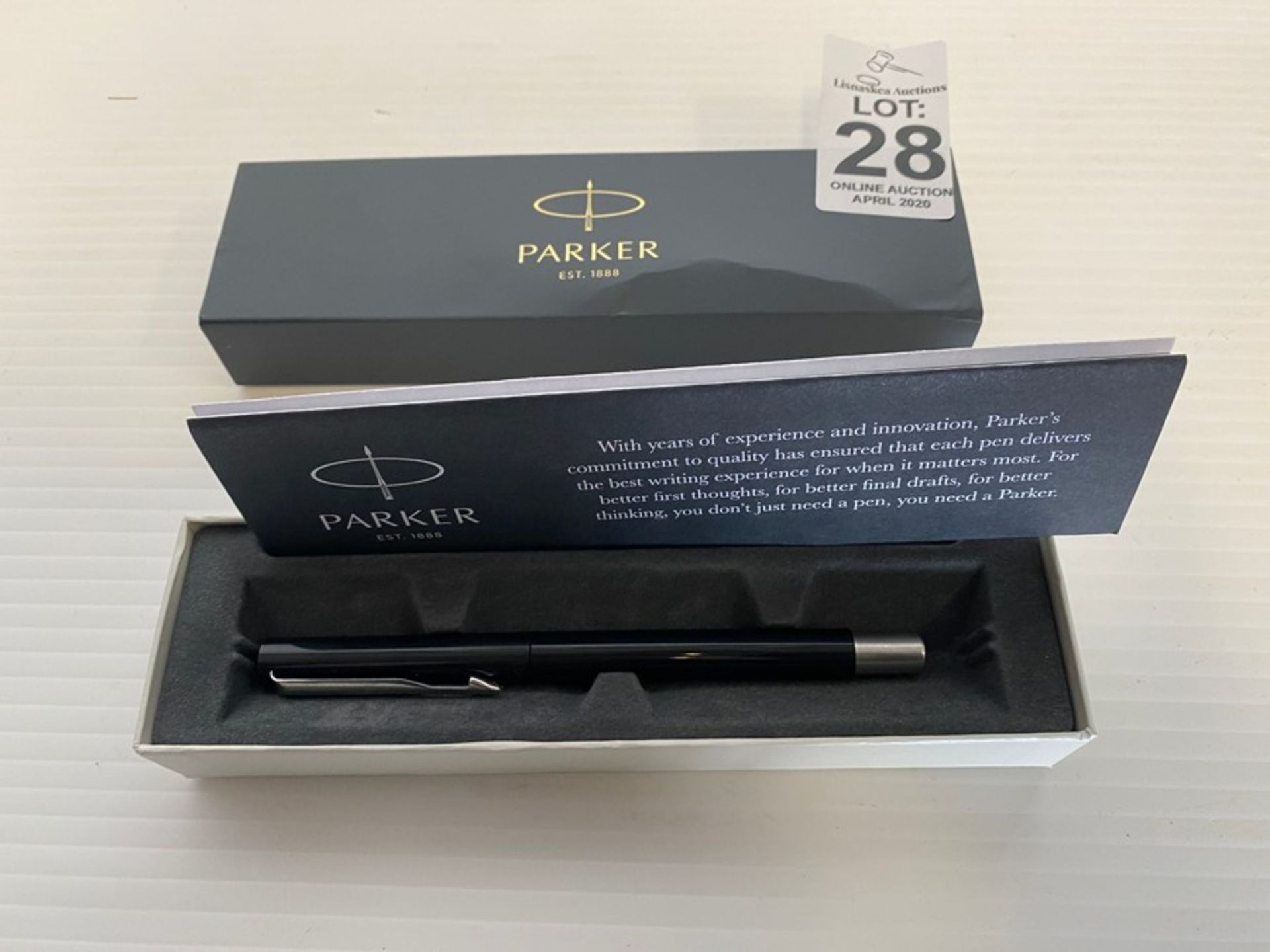 PARKER PEN IN CASE