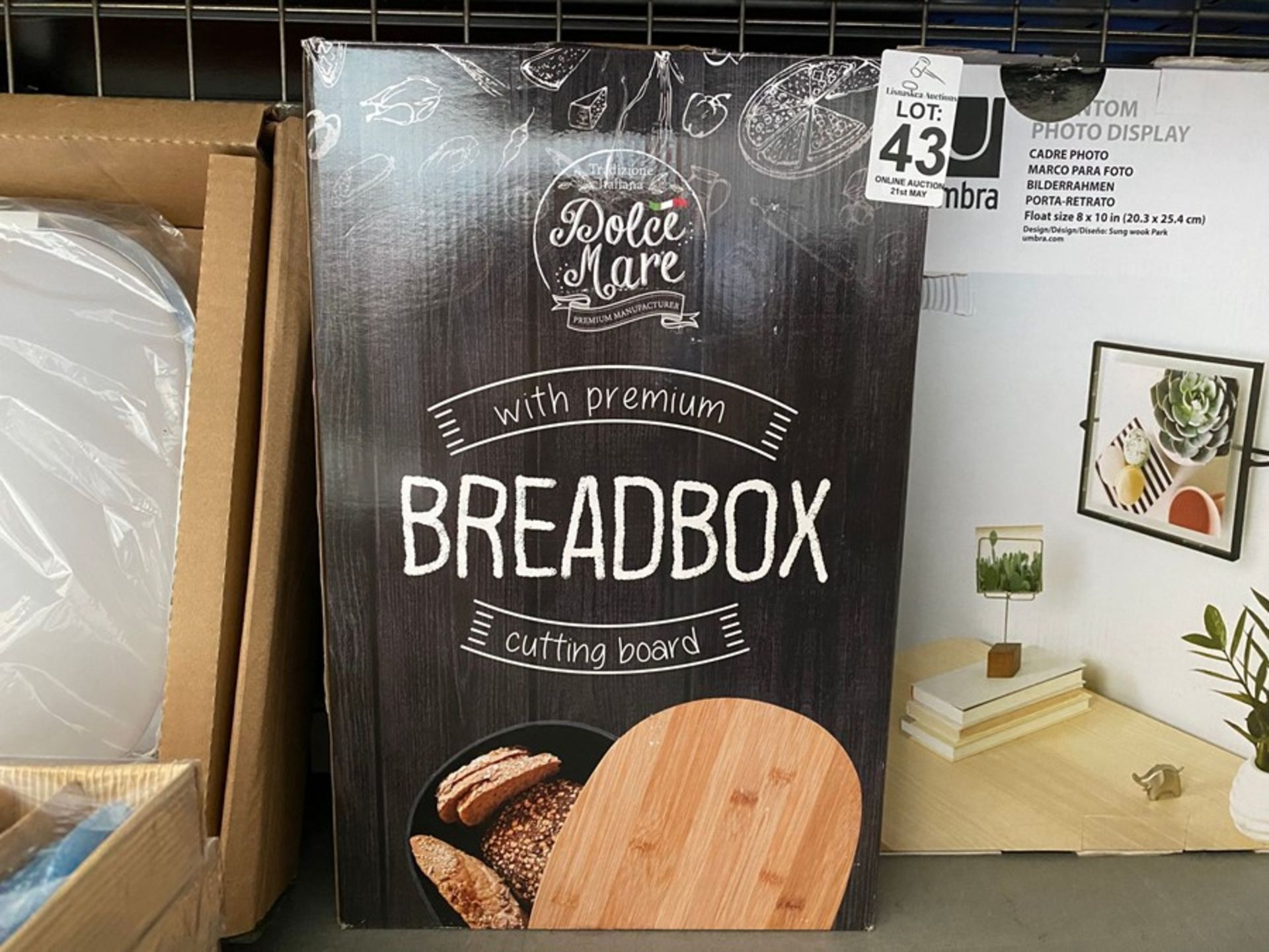 DOLCE MARE BREADBOX WITH CUTTING BOARD