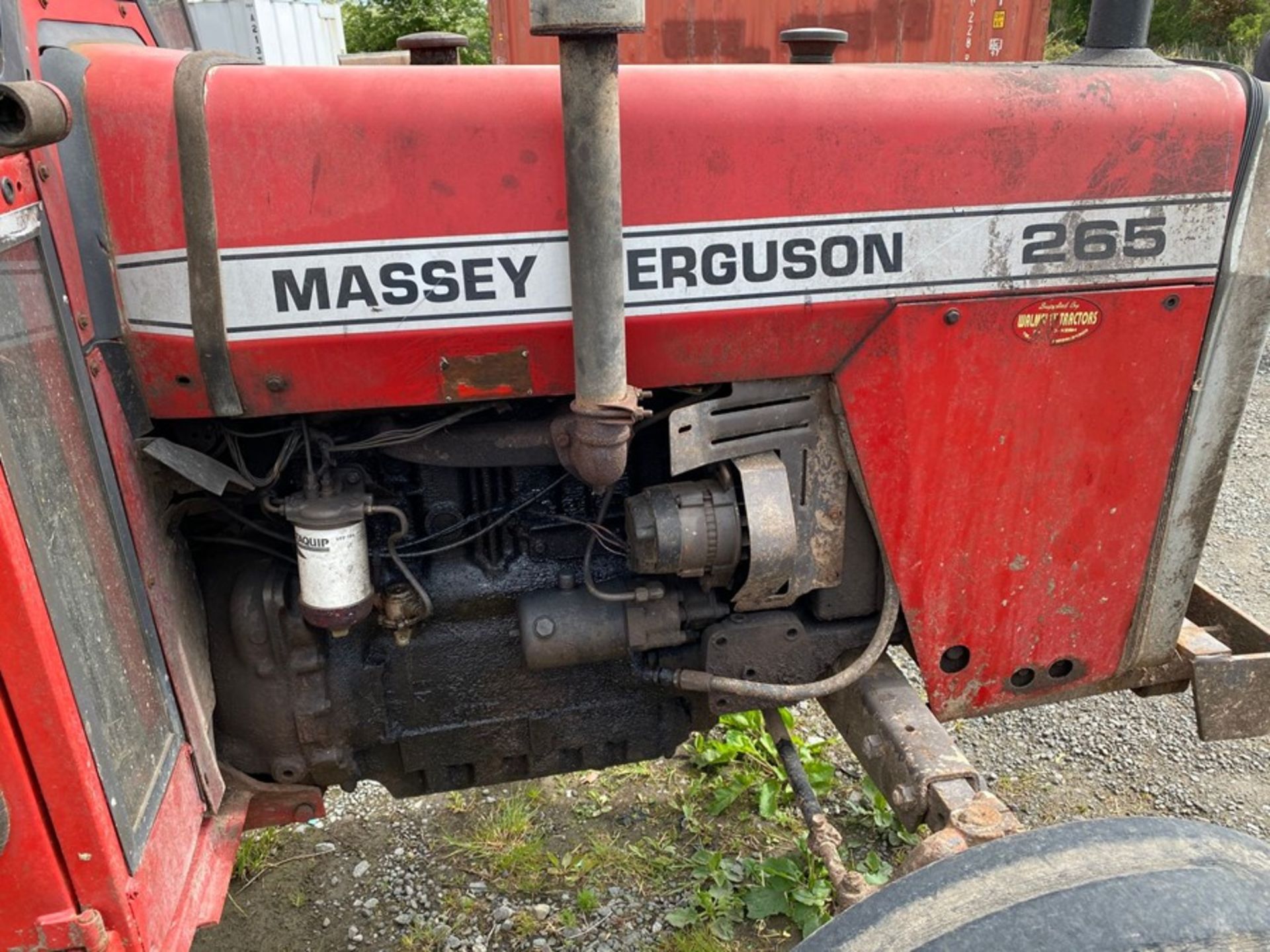 265 MASSEY FERGUSON 2-WHEEL DRIVE TRACTOR HOURS 7042 (RUNNING WELL) - Image 7 of 9