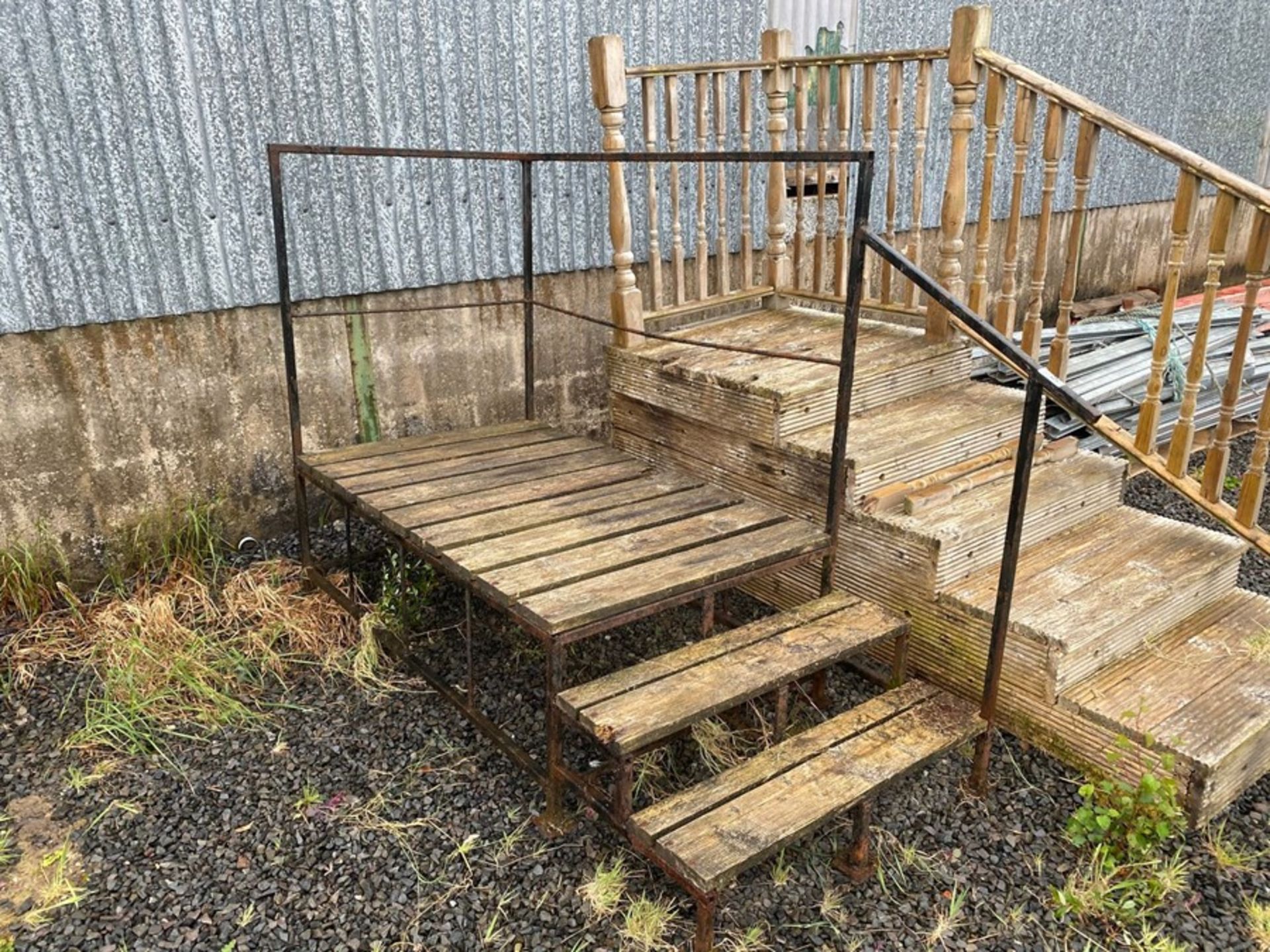 STEEL & WOODEN STEPS