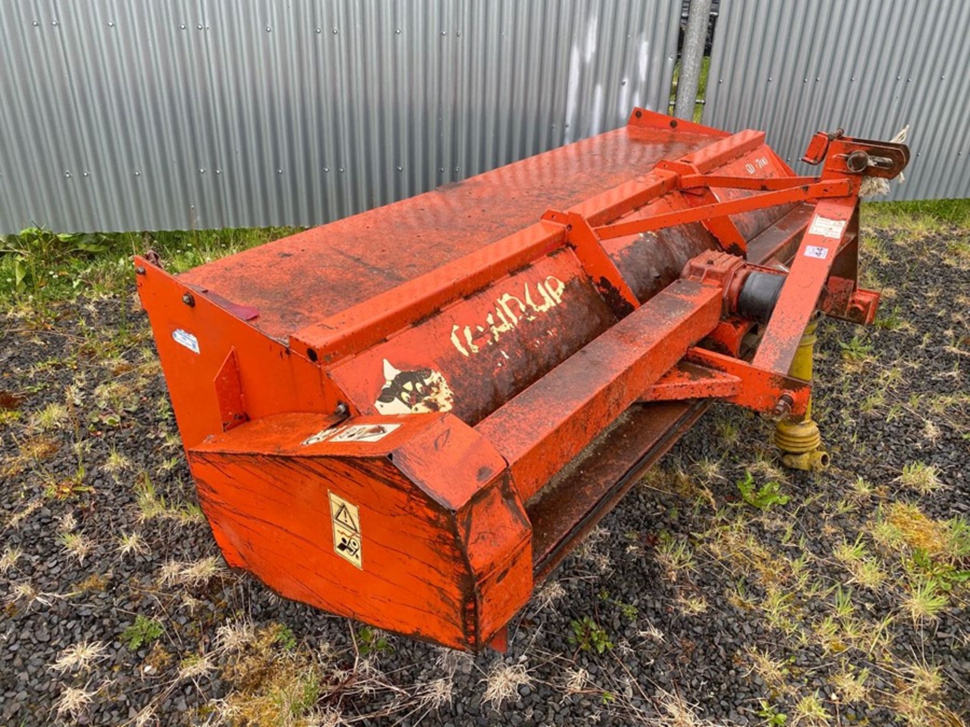 1995 KVERNELAND PTO DRIVEN TRACTOR FRAIL MOWER (WORKING)