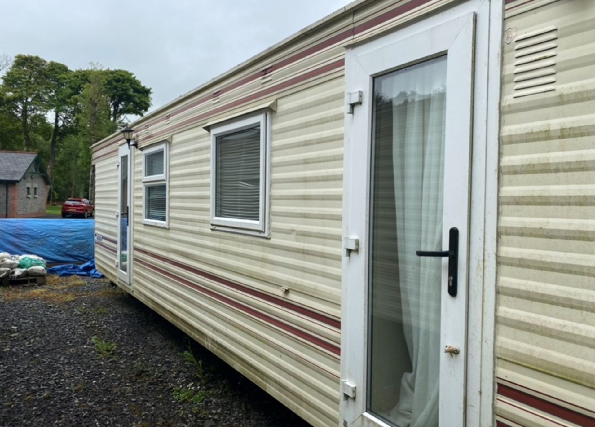 WILLERBY LEVEN STATIC CARAVAN (32FT X 12FT) VIEWING FRIDAY 12-5PM - Image 5 of 6