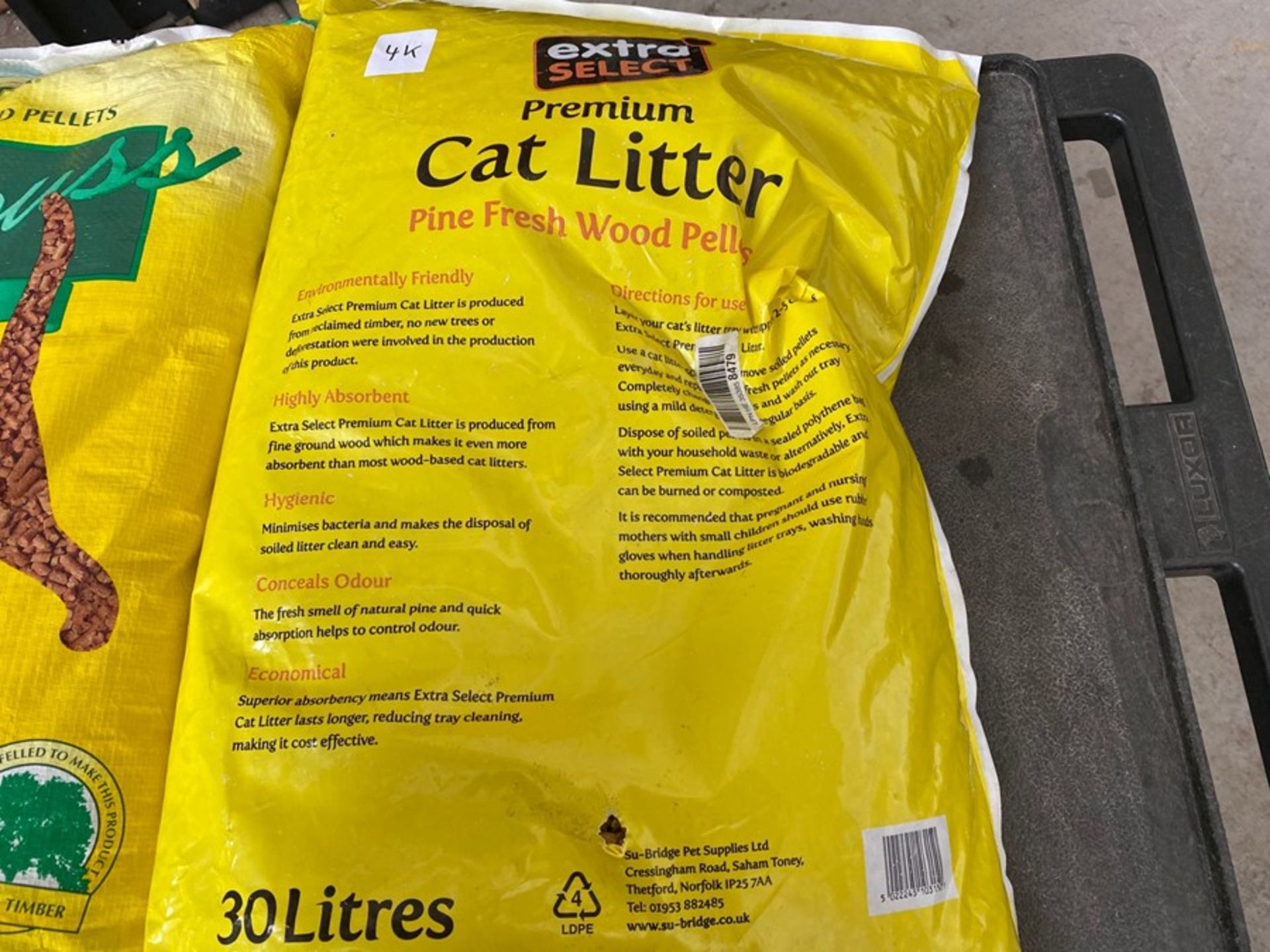 30L BAG OF EXTRA SELECT PREMIUM CAT LITTER WOOD PELLETS