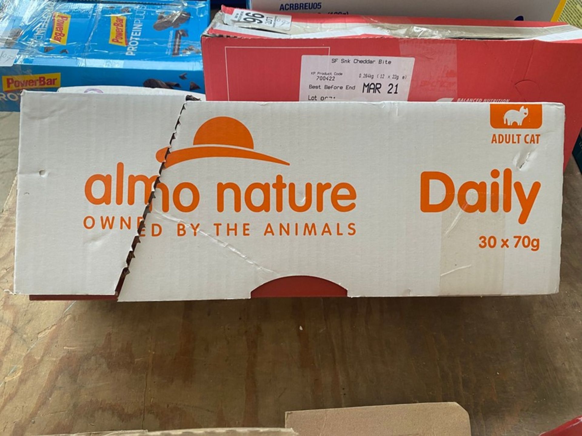 BOX OF ALMO NATURE CAT FOOD