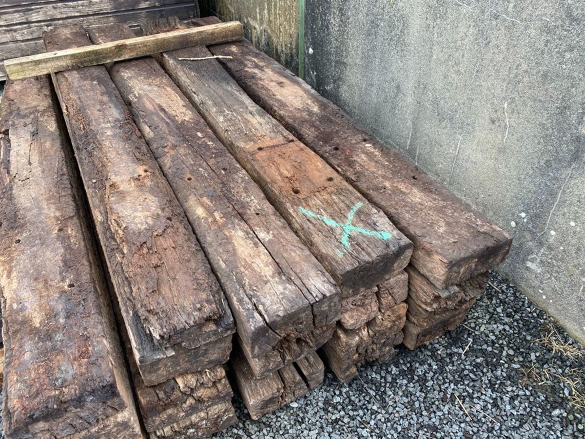 4X RAILWAY SLEEPERS (NO VAT ON HAMMER PRICE)