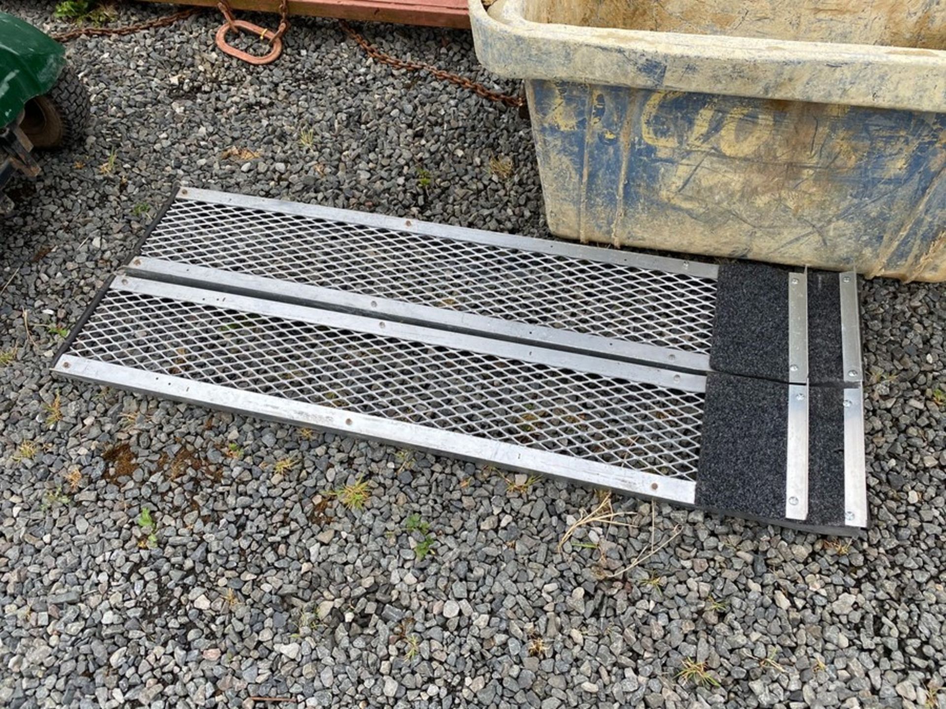 GALVANISED STEEL RAMPS (153CM X 26CM) (NO VAT ON HAMMER PRICE)