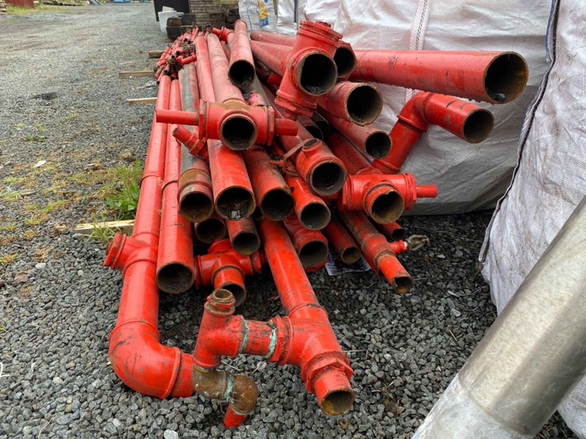 JOB LOT OF STEEL PIPING (APPROX. 9FT EACH) (NO VAT ON HAMMER PRICE) - Image 2 of 2