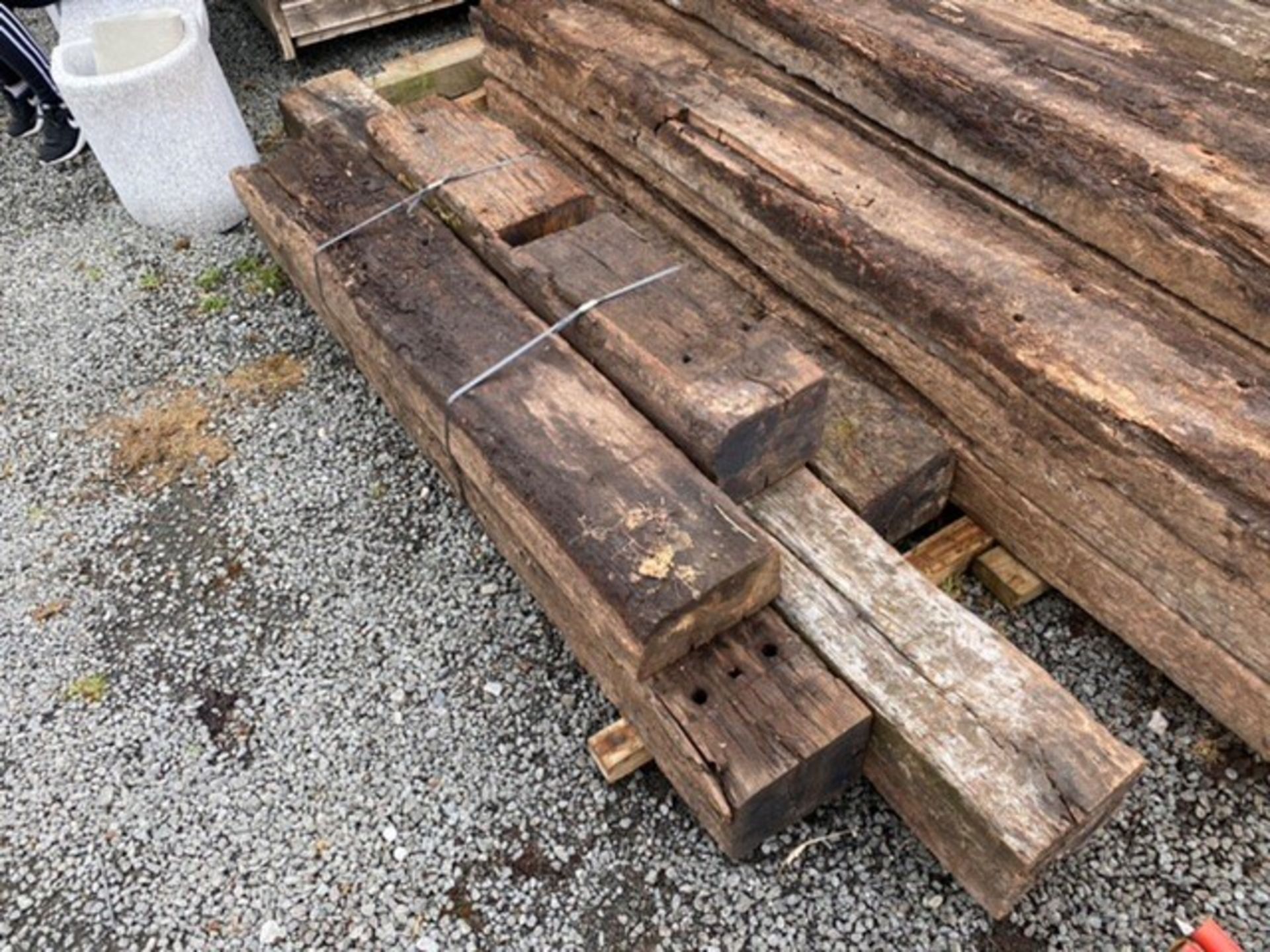 BUNDLE OF ASSORTED RAILWAY SLEEPERS (NO VAT ON HAMMER PRICE)