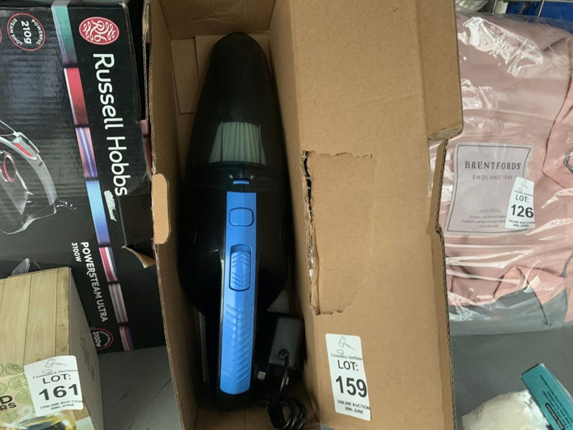 HANDHELD VACUUM (WORKING)