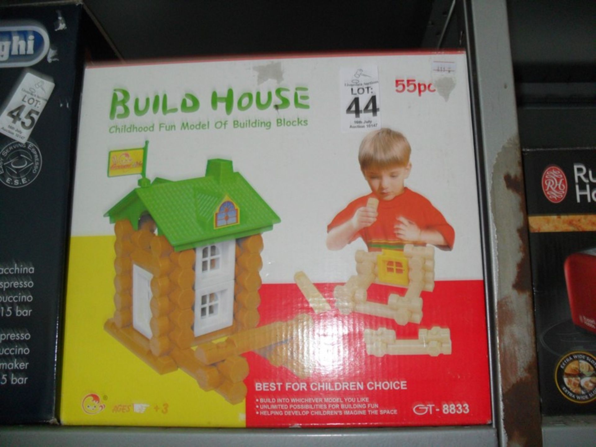 KIDS BOXED HOUSE BUILDING KIT