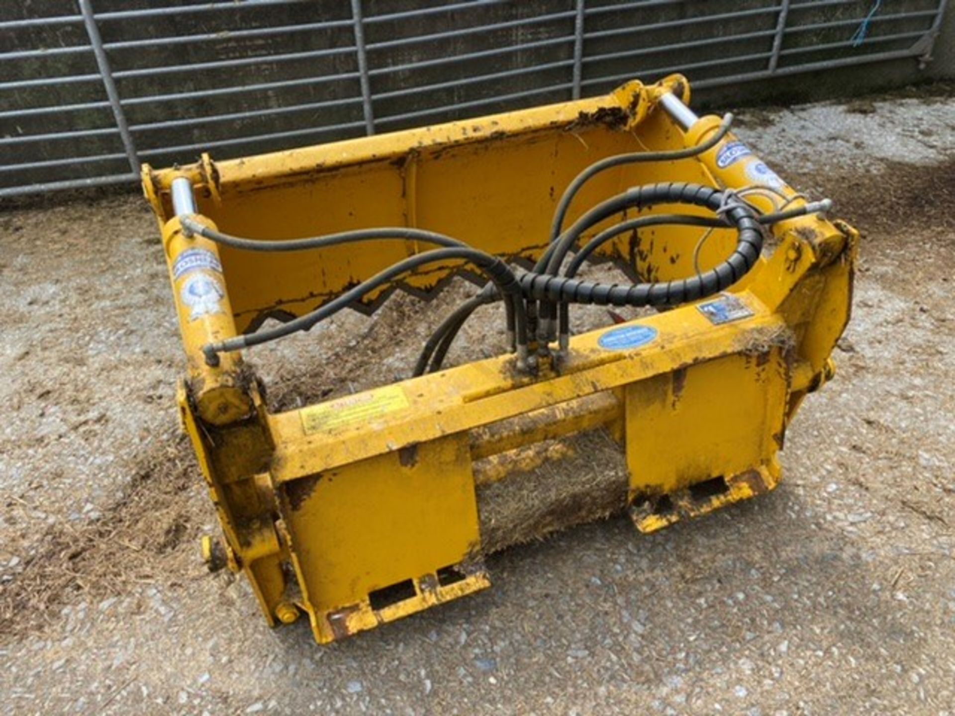 JOHNSTON'S SHEAR GRAB (FOR JCB SKID STEER) (NO VAT ON HAMMER PRICE) - Image 2 of 5