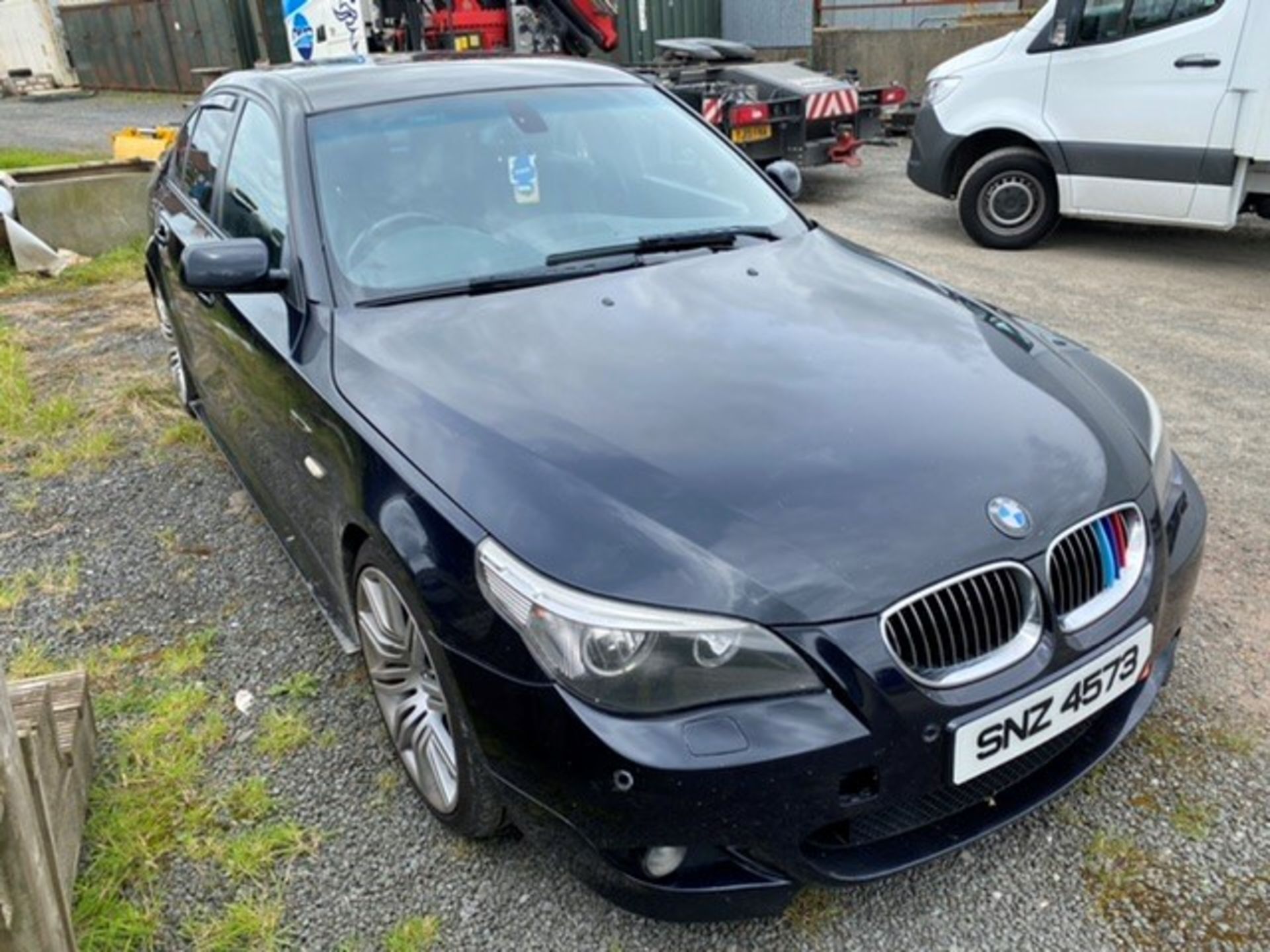 BMW 535D MSPORT SERIES IN BLACK (MOT TO SEPTEMBER) RUNNING WELL - Image 2 of 5