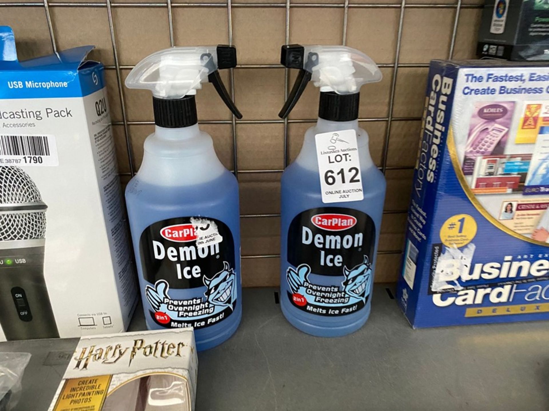 2X CARPLAN DEMON ICE SPRAY