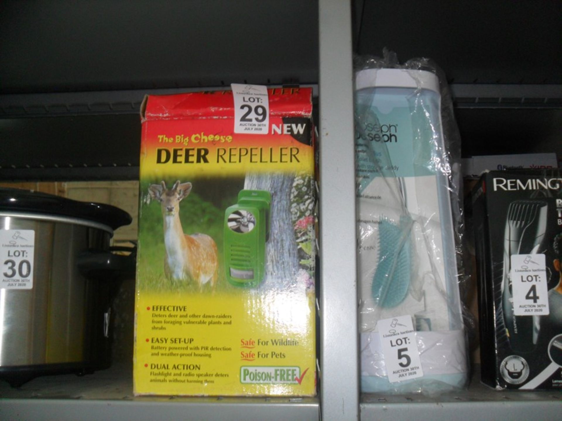 BOXED DEER REPELLER