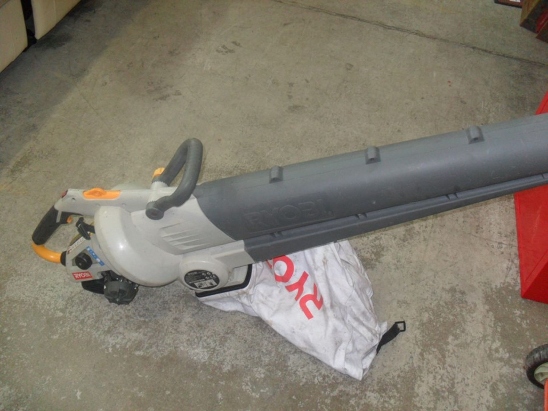 PETROL RYOBI LEAF BLOWER