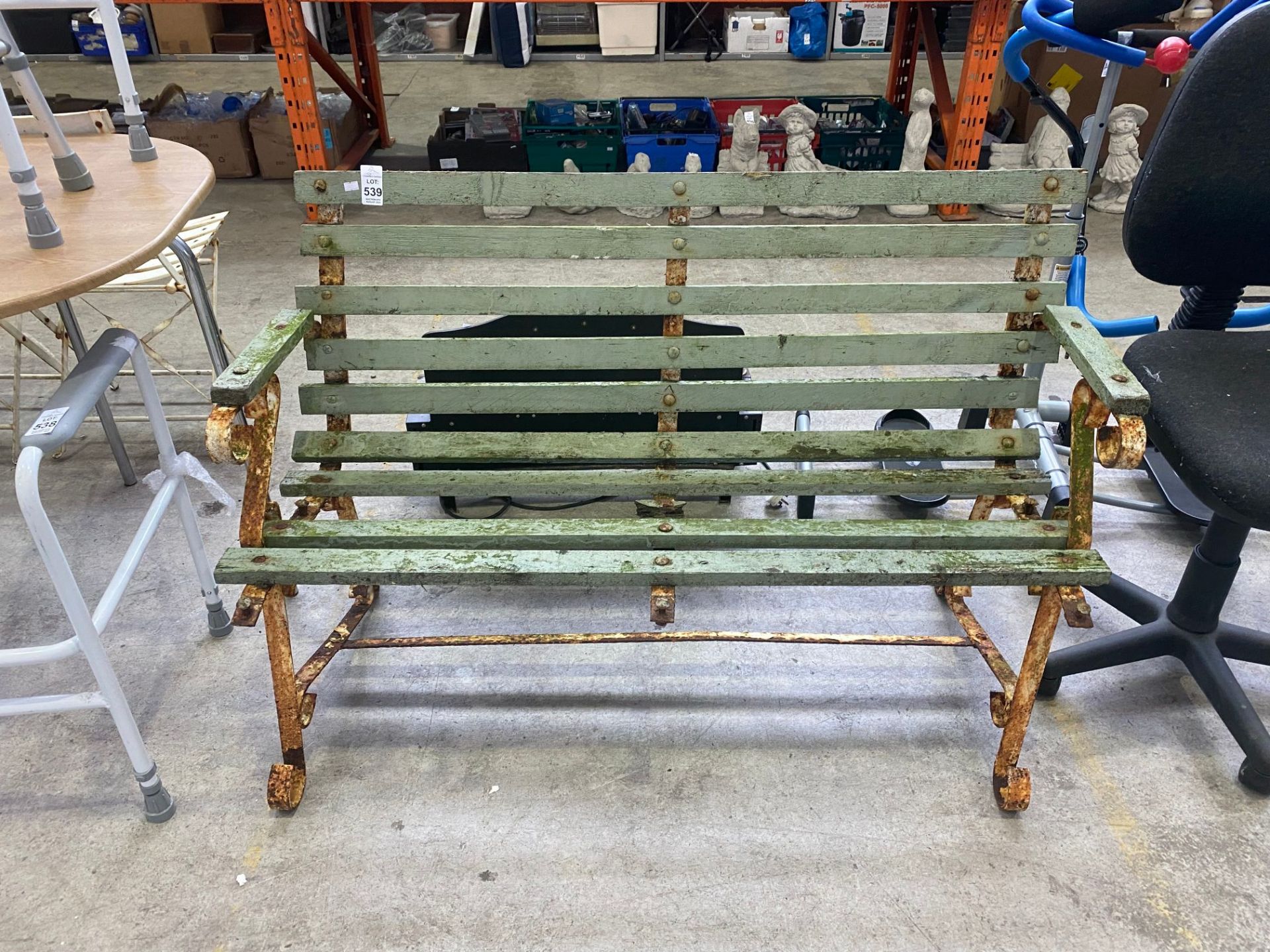 CAST IRON/WOODEN GARDEN BENCH