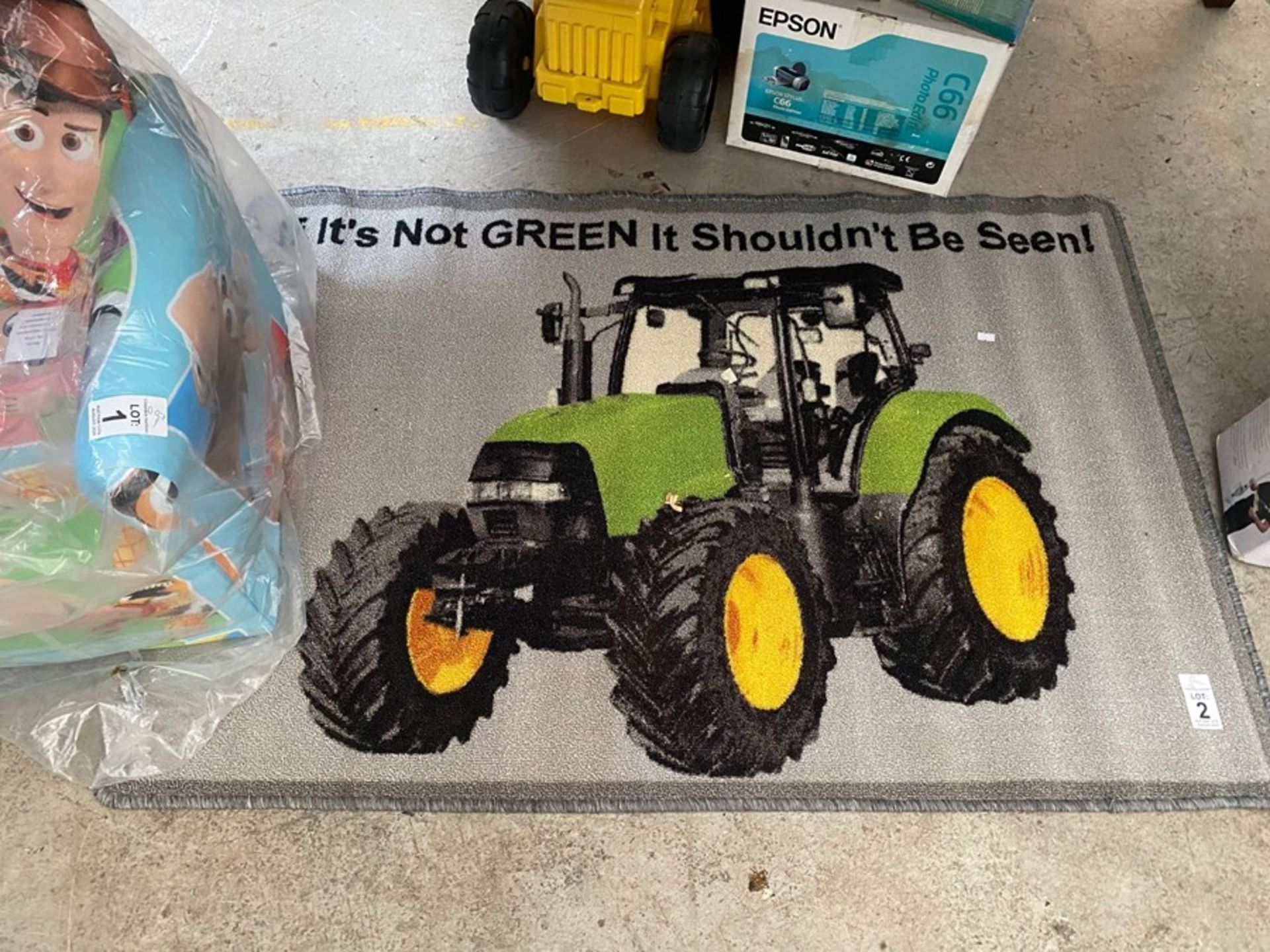 KIDS TRACTOR MAT NEW - Image 2 of 2